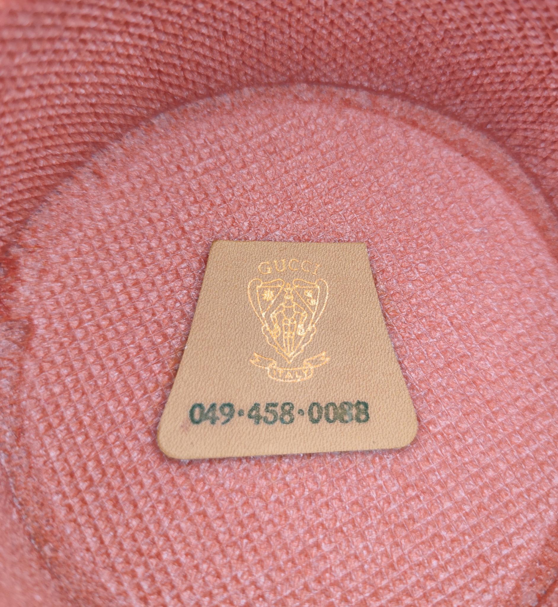 Borsa portabottiglie con Monogram di Gucci in vendita 9