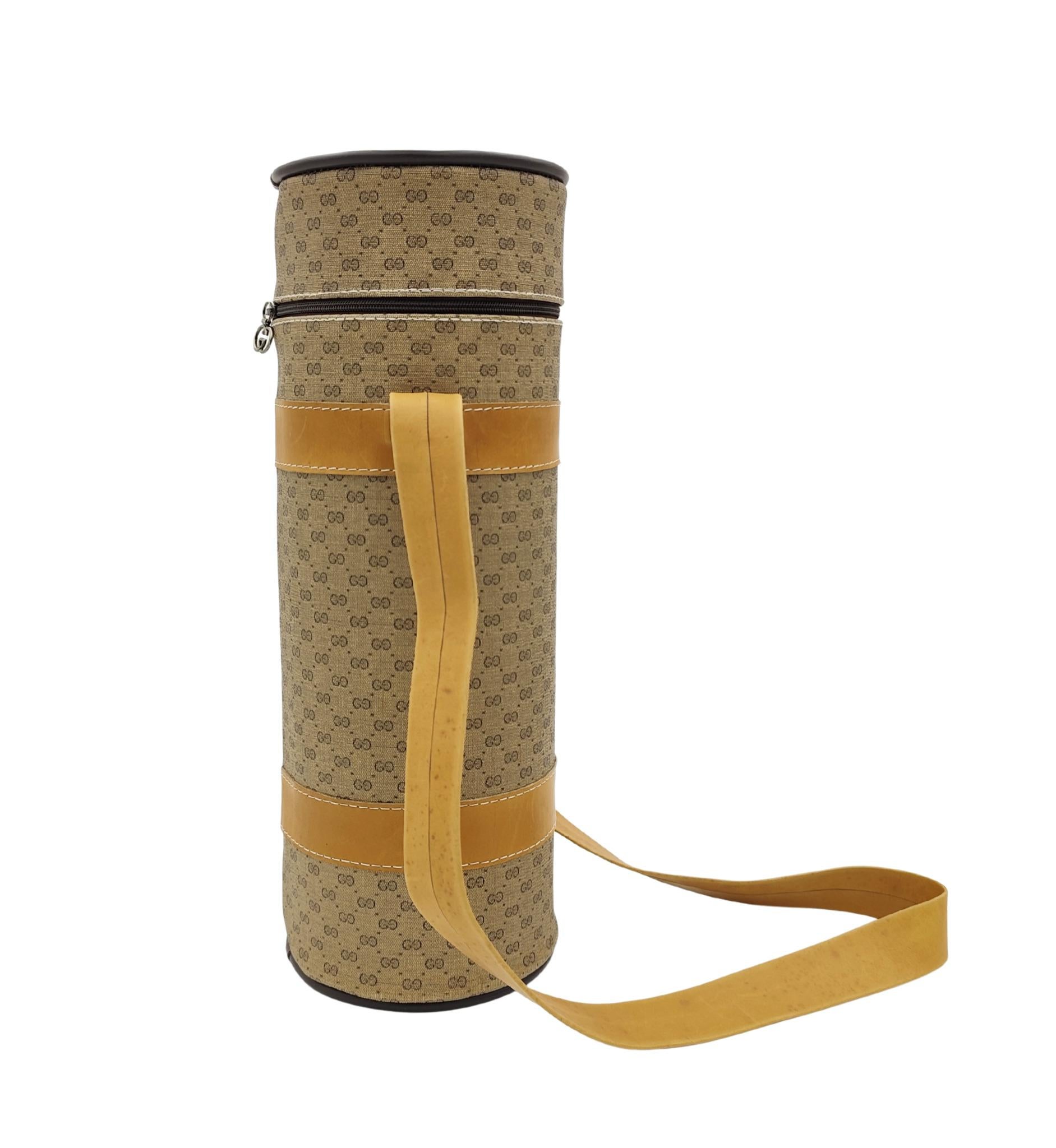 Borsa portabottiglie con Monogram di Gucci in vendita 2
