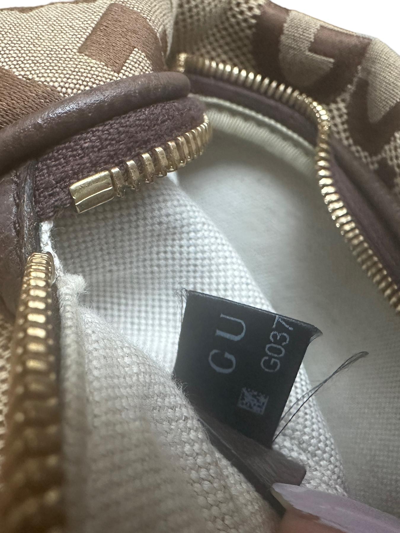 Gucci Monogram Canvas Jumbo Unisex GG Belt Bag Crossbody 6