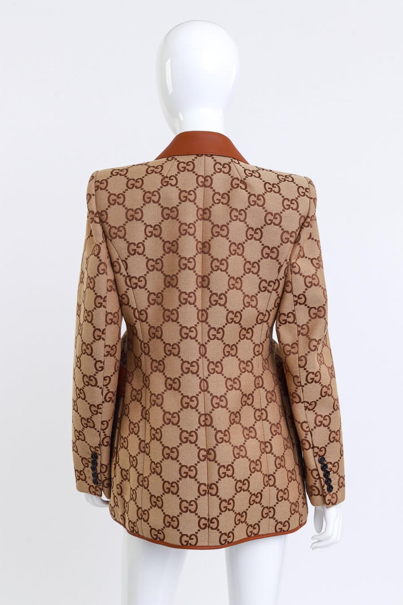 Gucci Monogram Canvas & Leather GG Hourglass Jacket (US 8-10) In Good Condition For Sale In Montreal, Quebec