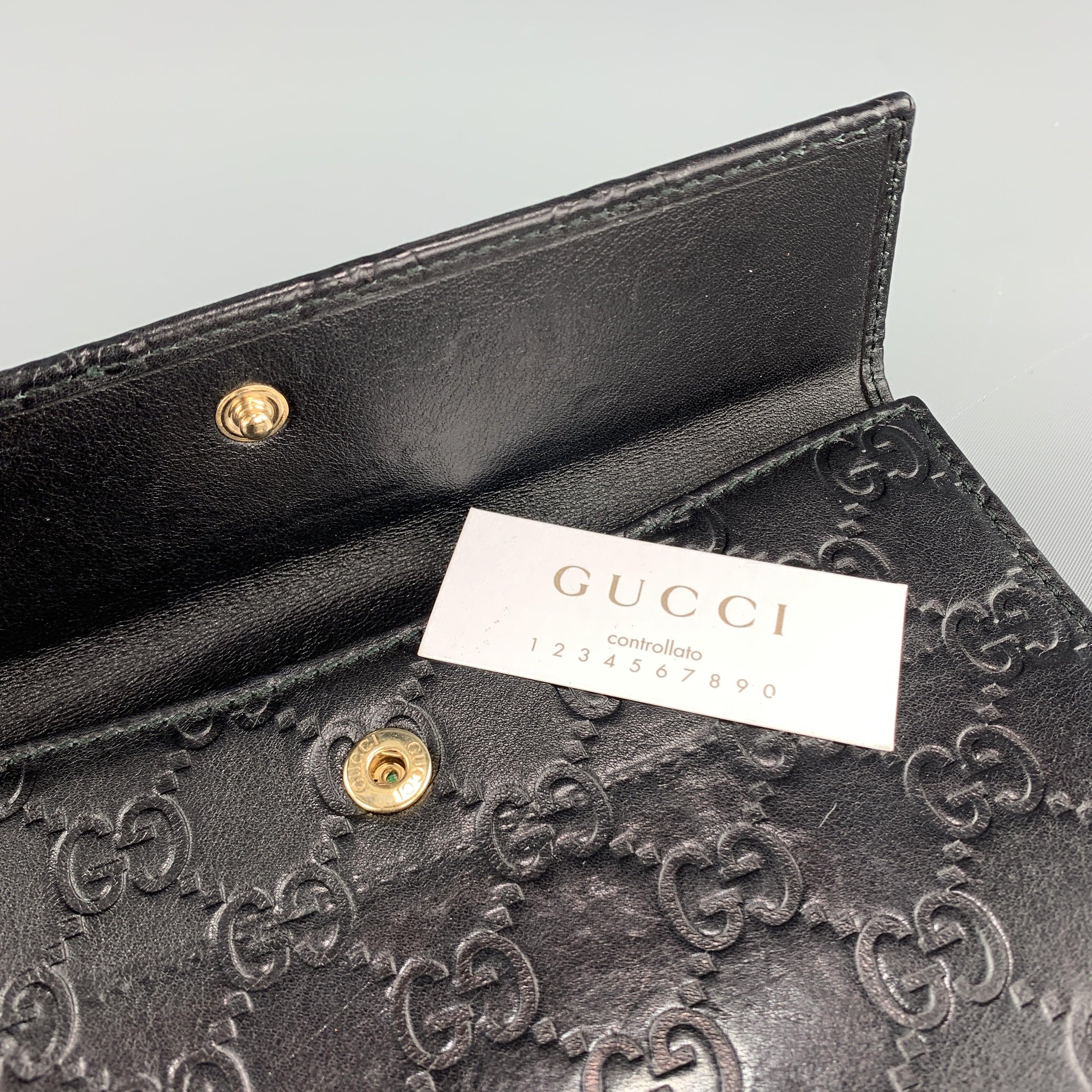 GUCCI Monogramm geprägtes schwarzes Leder Checkbook-Brieftasche mit Monogramm im Angebot 4