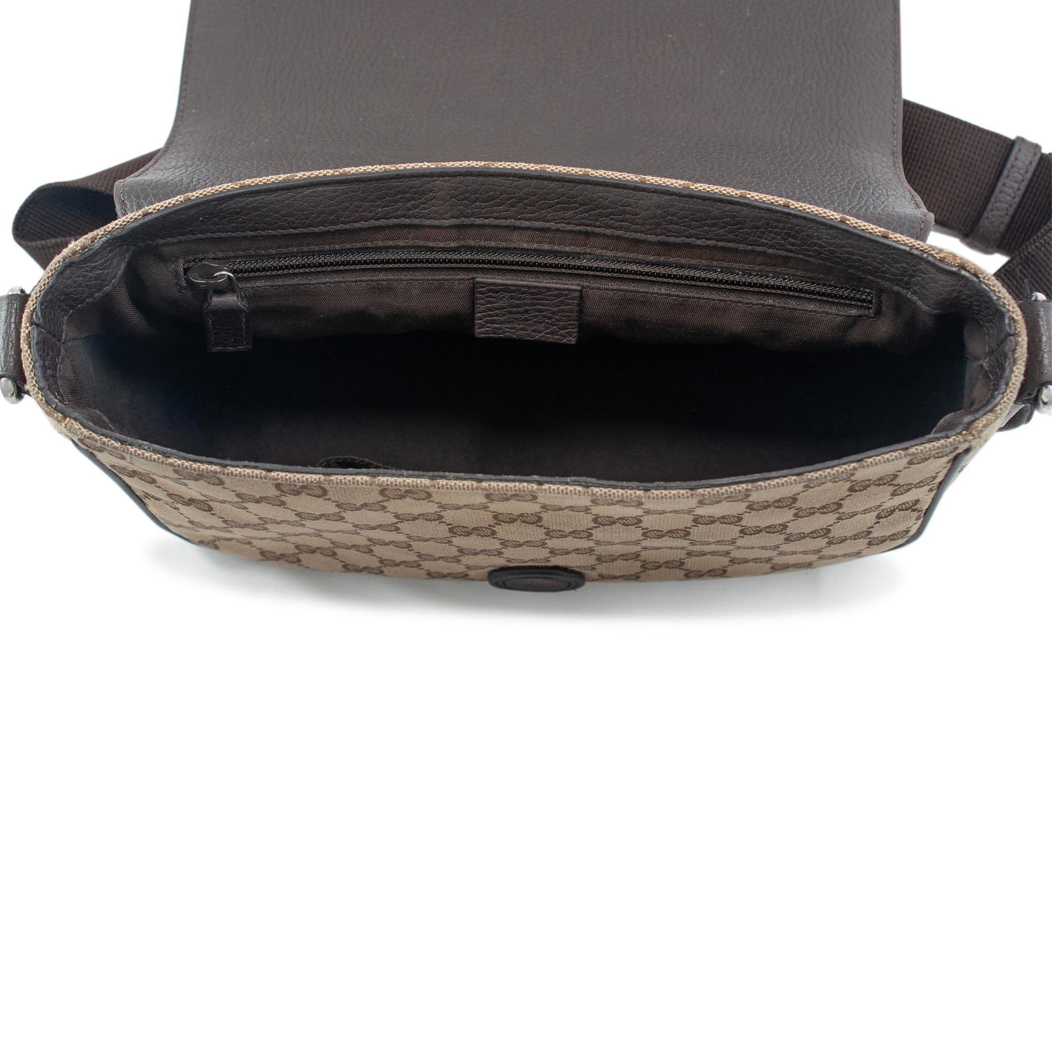 Gucci Monogram GG Canvas 807401990 Brown & Beige Flap Cross Body Messenger Bag For Sale 6