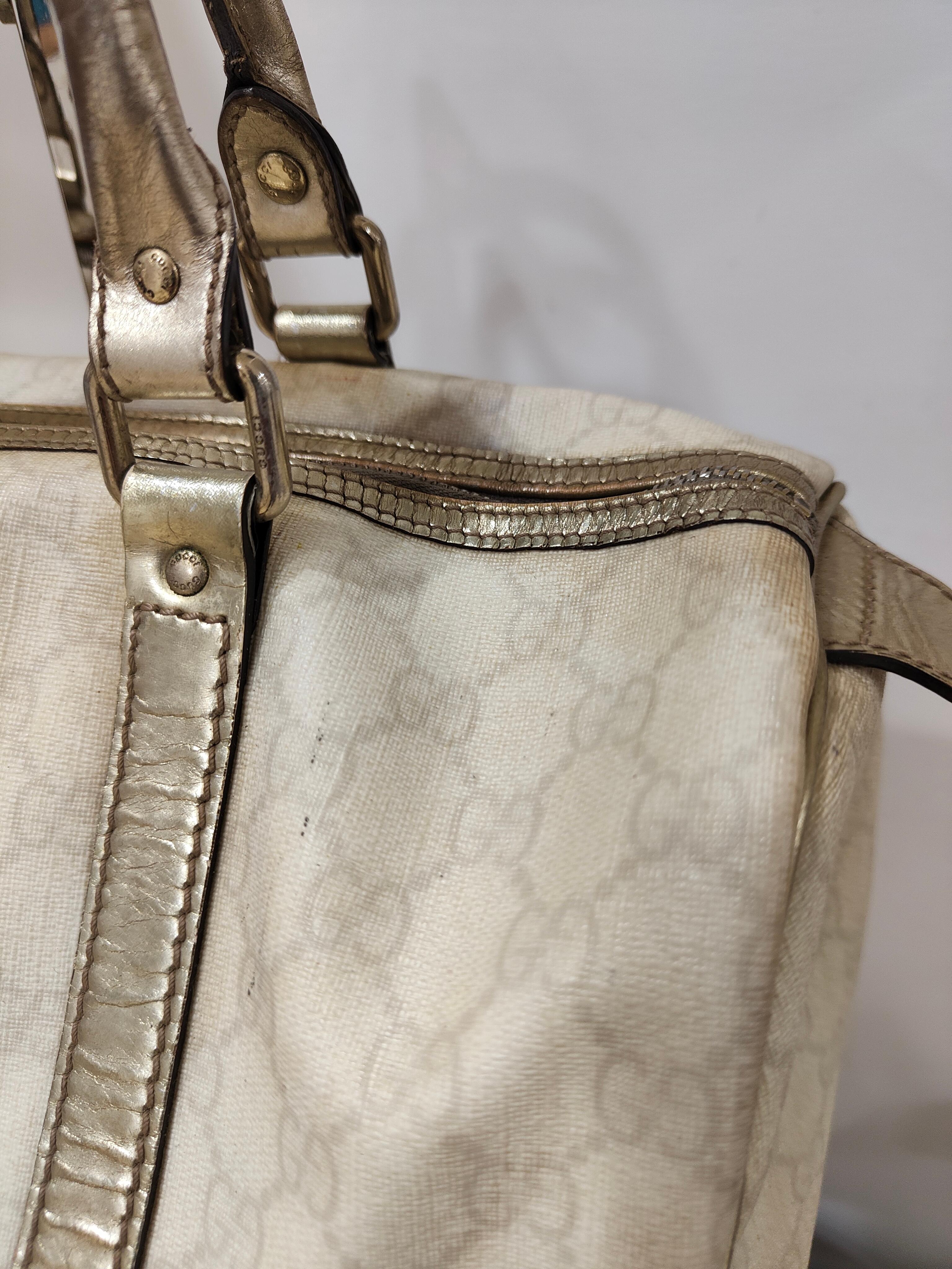 Gucci monogram gg gold leather speedy bag
measurements: 21 * 31 cm