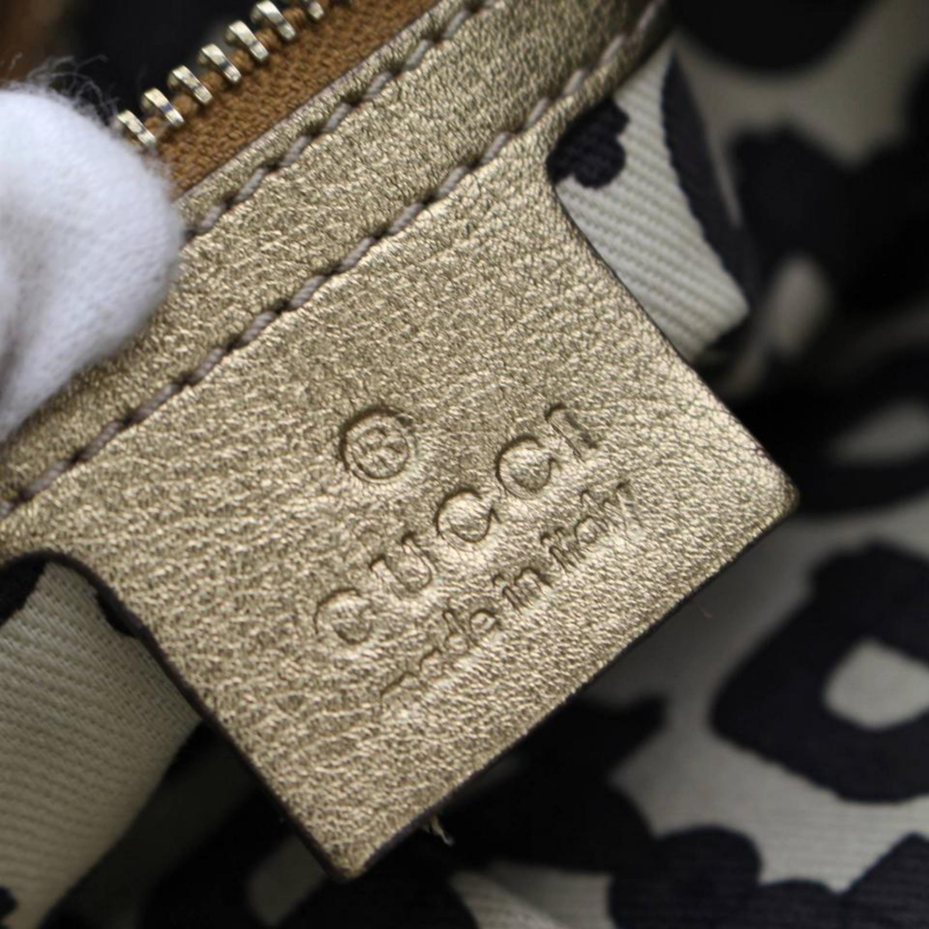 Gucci Monogram Gg Gold Web 867494 Beige Canvas Cross Body Bag In Good Condition For Sale In Forest Hills, NY