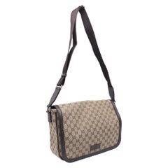 Grand sac messager Gucci Monogram à rabat, en toile enduite beige