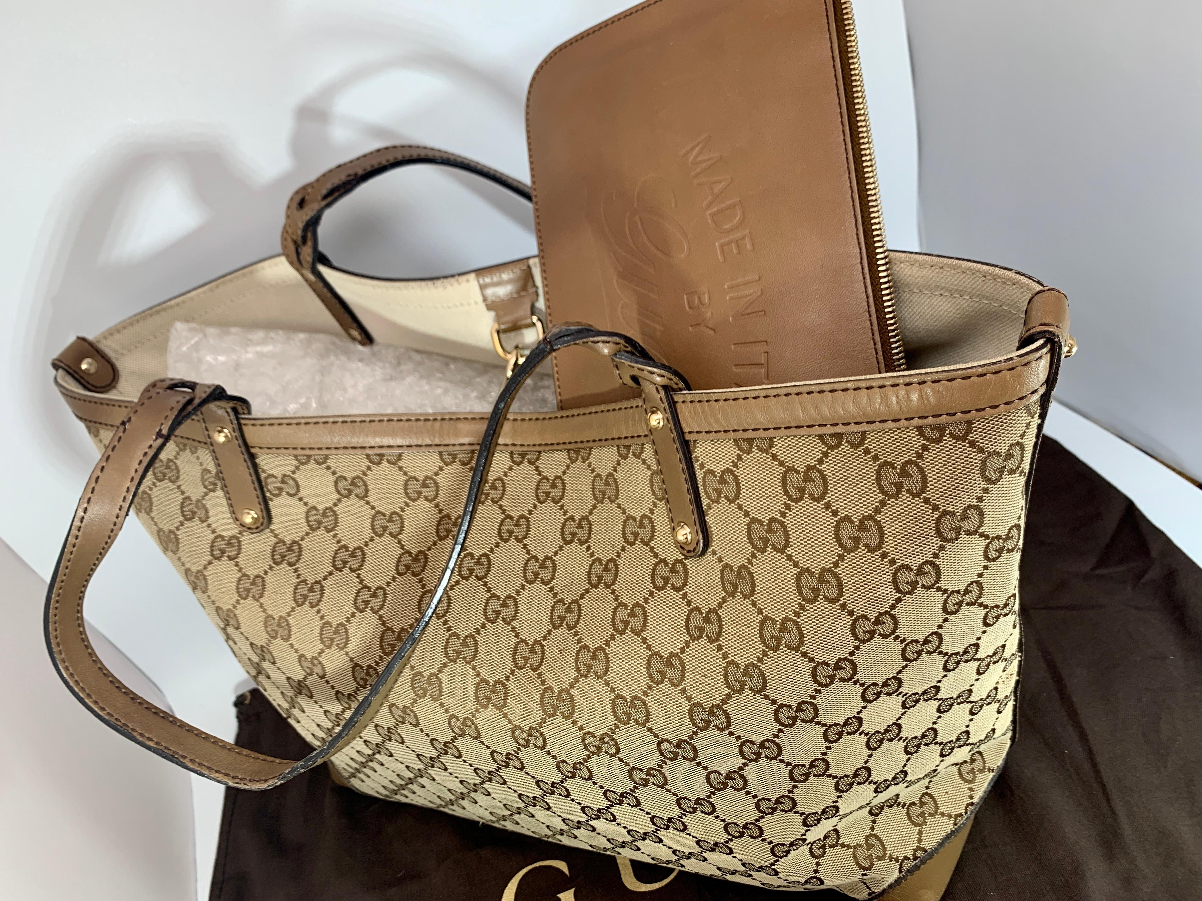 GUCCI Monogram Large Original Tote Tan With  Pouch, Like Neverfull In Good Condition In New York, NY