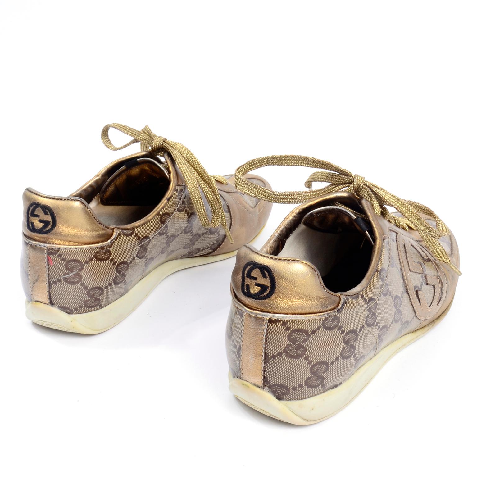 Gucci Monogram Logo Gold Sneakers Canvas & Leather Trainers w Box & Dust Bag In Good Condition In Portland, OR