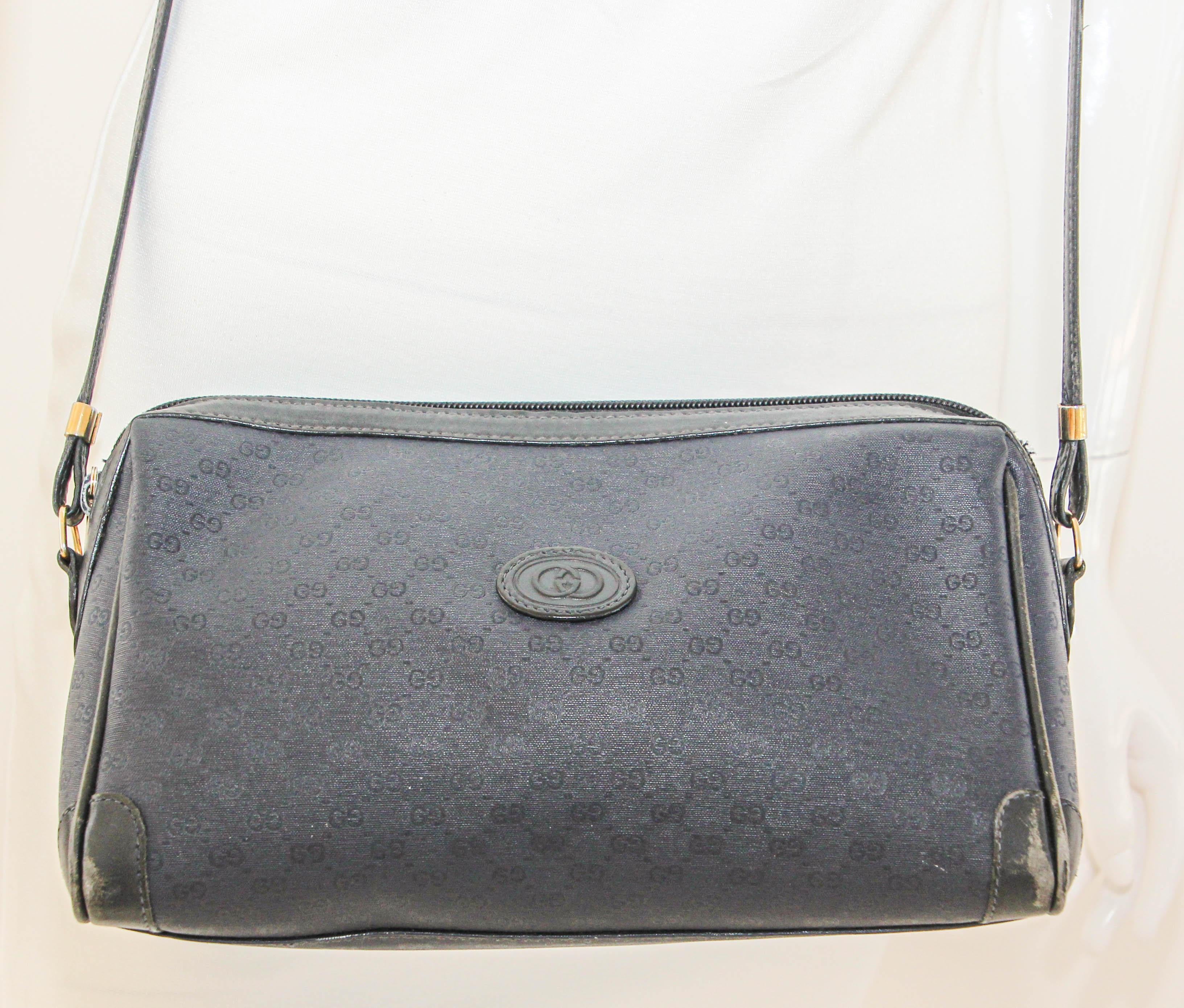GUCCI Monogram Navy Handbag For Sale 13