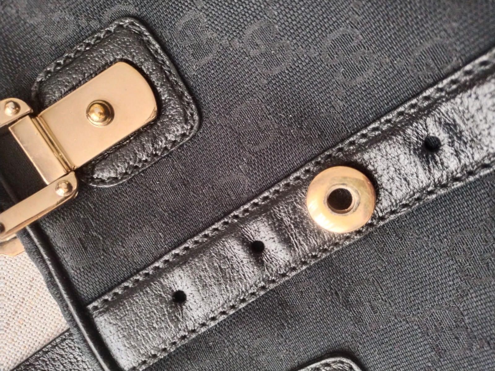 Gucci Tasche mit Monogramm am oberen Griff im Angebot 3