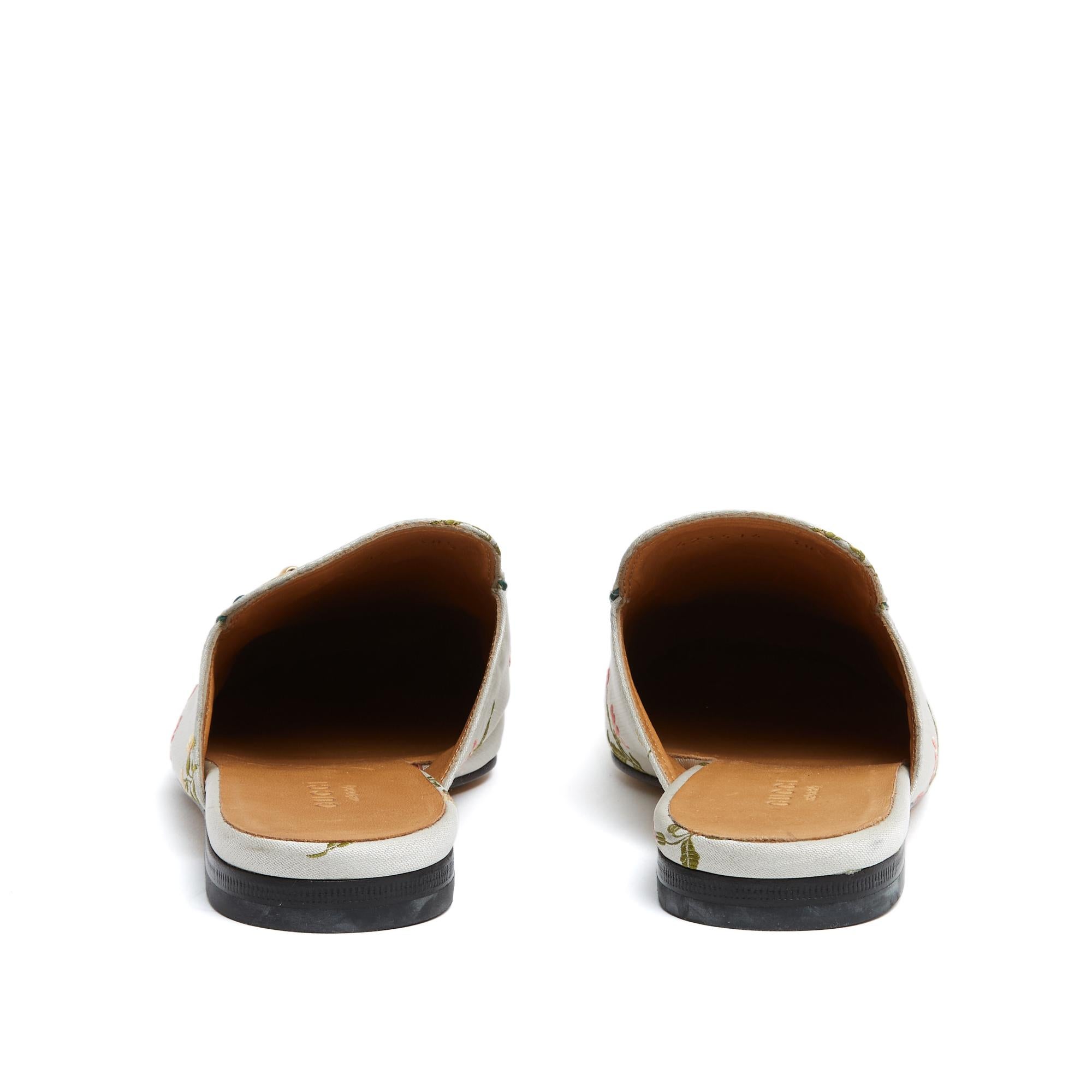 Gucci Mules Princetown EU38.5 Baby Blue Flowers Flats Sandals UK5.5 US8 New In New Condition In PARIS, FR