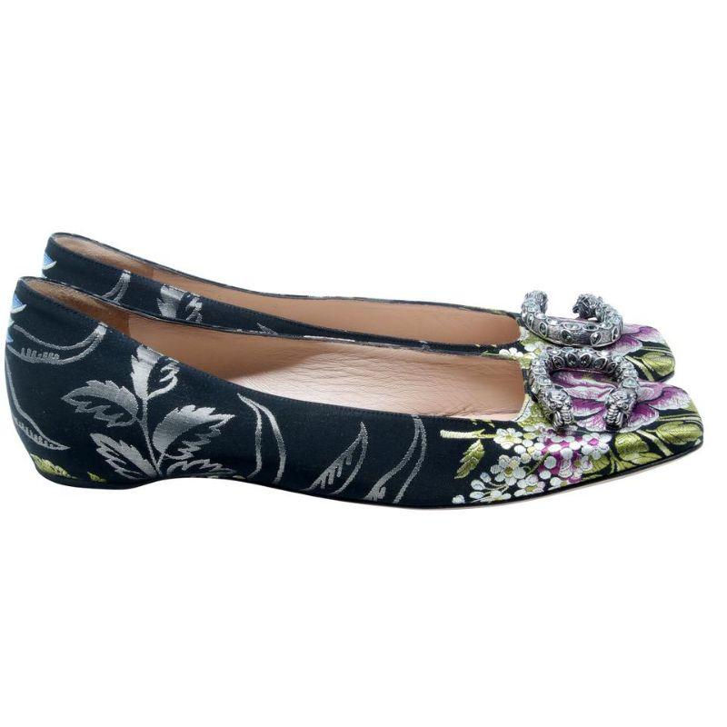Gucci Multi-Color Dionysus Gold Floral Brocade Loafer Pumps Flats In Good Condition For Sale In Downey, CA
