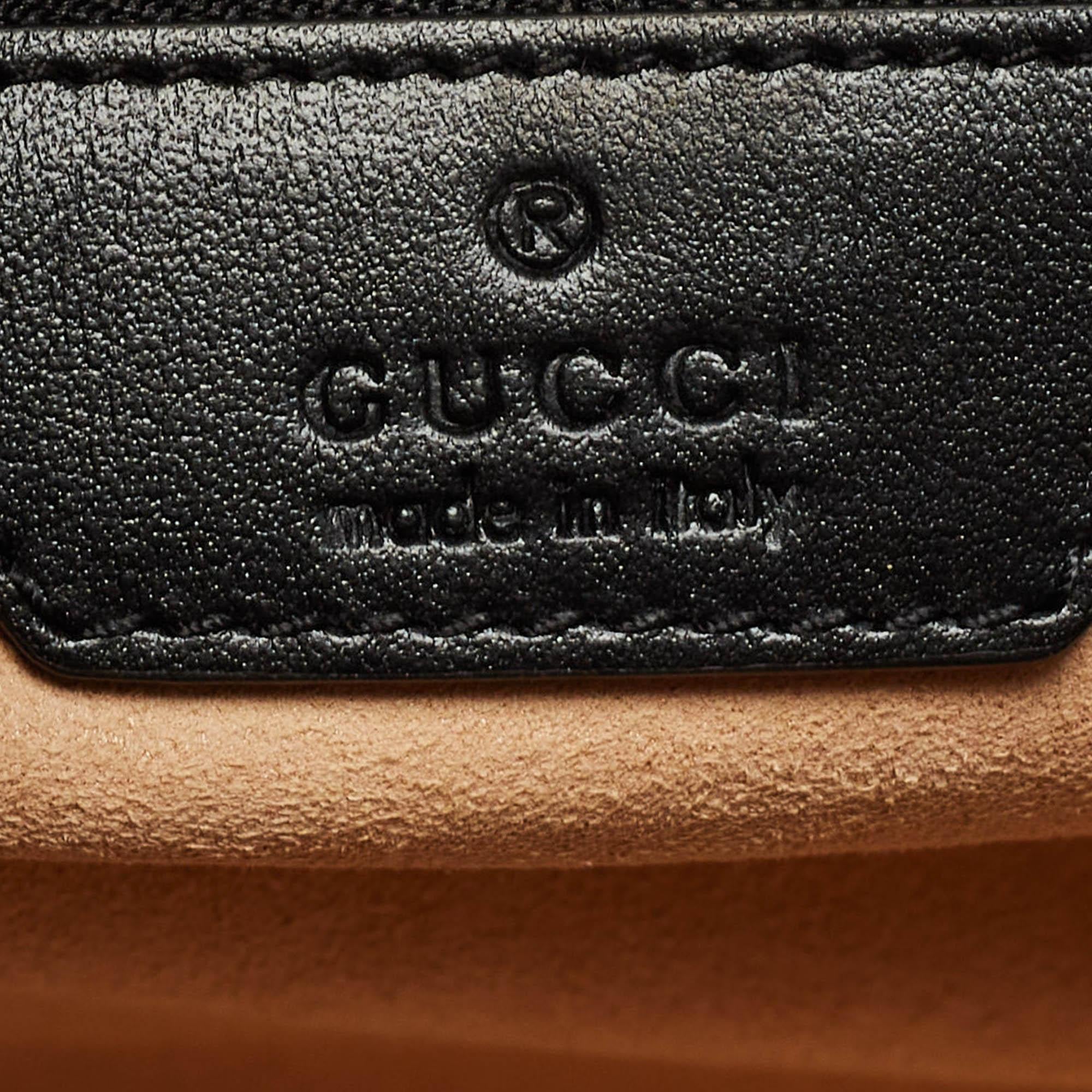 Gucci Fourre-tout GG Marmont en cuir matelassé multicolore en vente 6