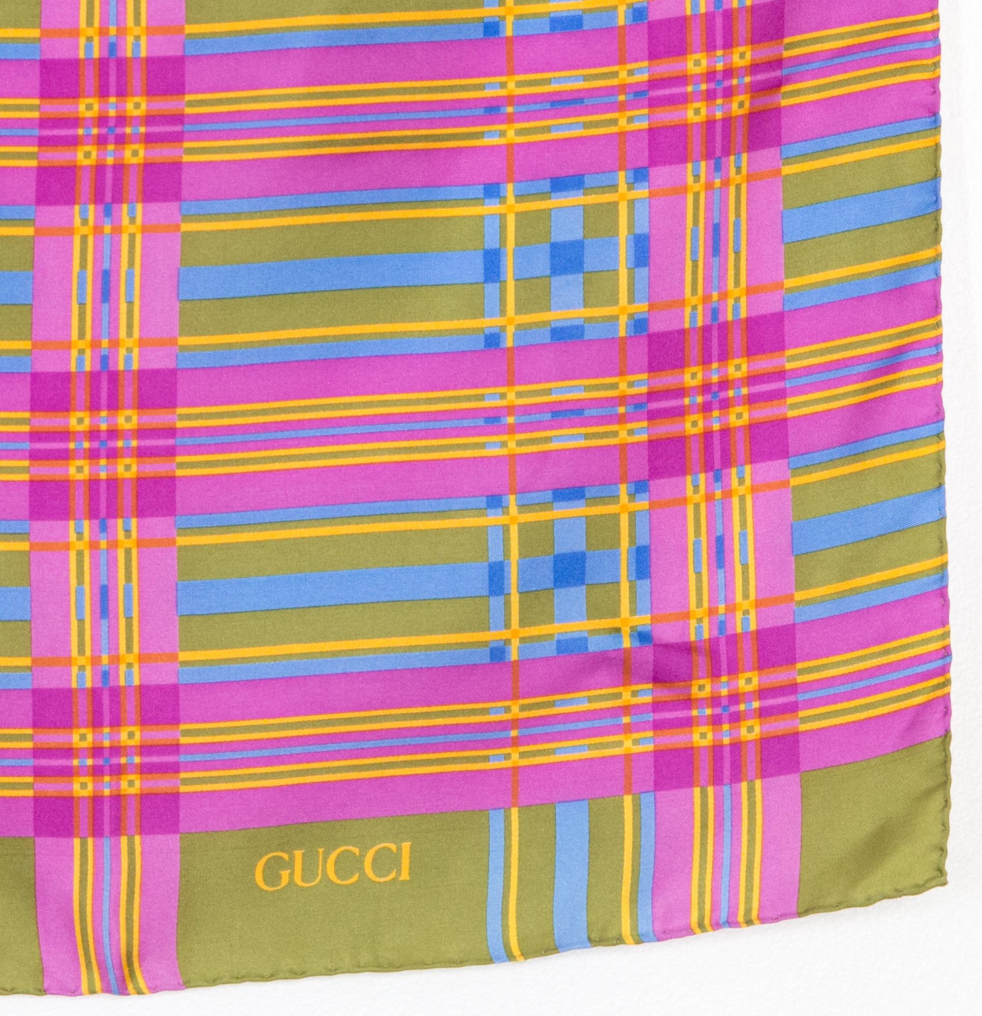 Gucci Multico Check Printed Silk Scarf  In Good Condition For Sale In Paris, FR