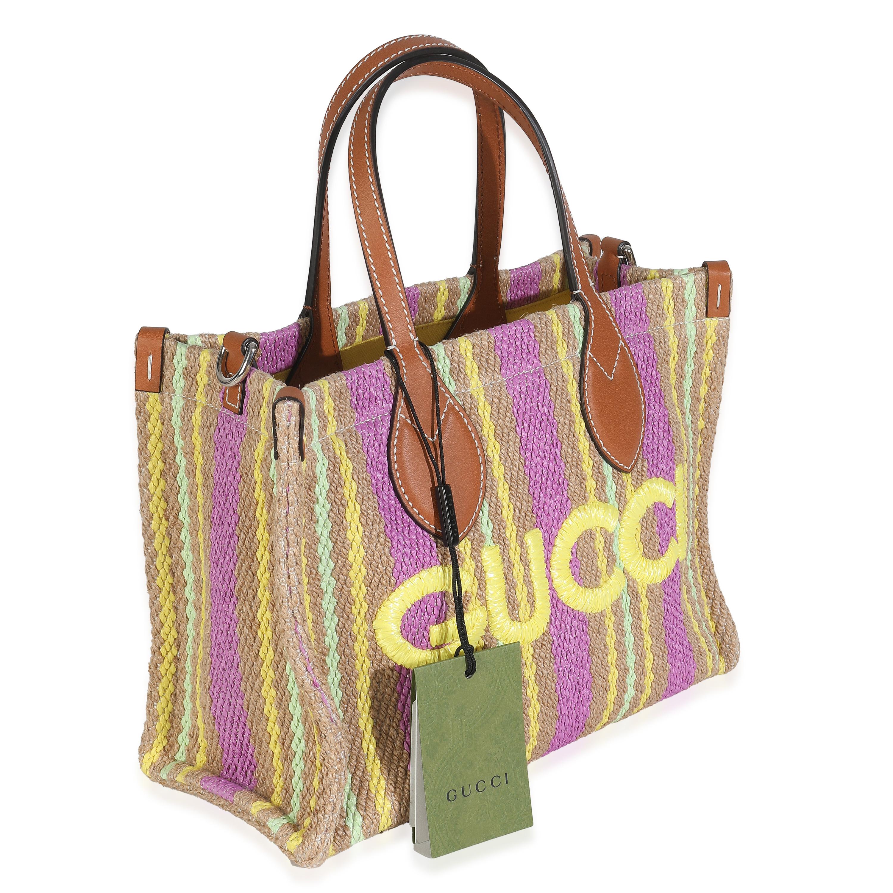 Auflistung Titel: Gucci Multicolor Kalbsleder Jute Logo bestickt kleine vertikale Tote
SKU: 147988
MSRP: 2300.00 USD
Zustand: Gebraucht 
Handtasche Zustand: Tadellos
Bemerkungen zum Zustand: Artikel hat keine Anzeichen von Verschleiß.
Marke: