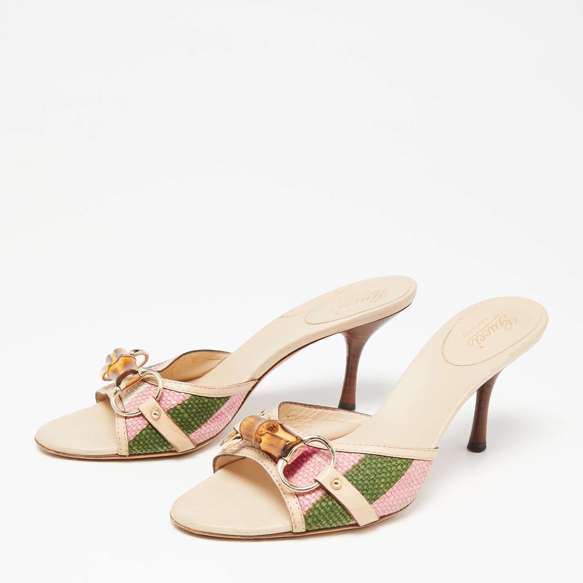 These chic sandals from Gucci can give your entire ensemble a makeover. Crafted in Italy, they are made from striped canvas & leather and come in lovely multicolored hues. They are styled with open toes, bamboo Horsebit detailing on the uppers, 8 cm