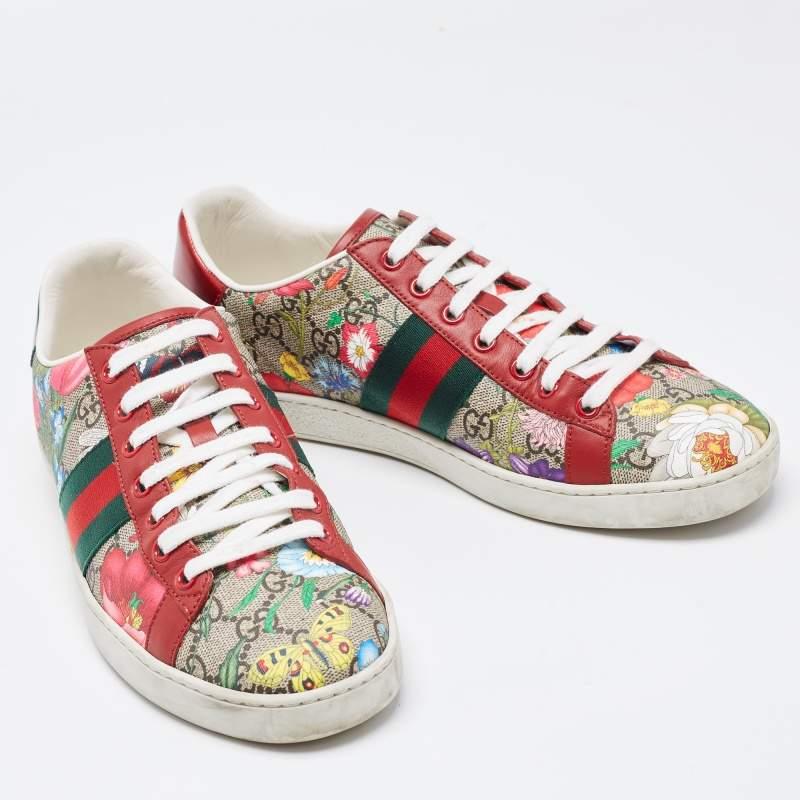 Gucci Multicolor Canvas and Leather GG Canvas Floral Ace Sneakers Size 40 In Good Condition In Dubai, Al Qouz 2