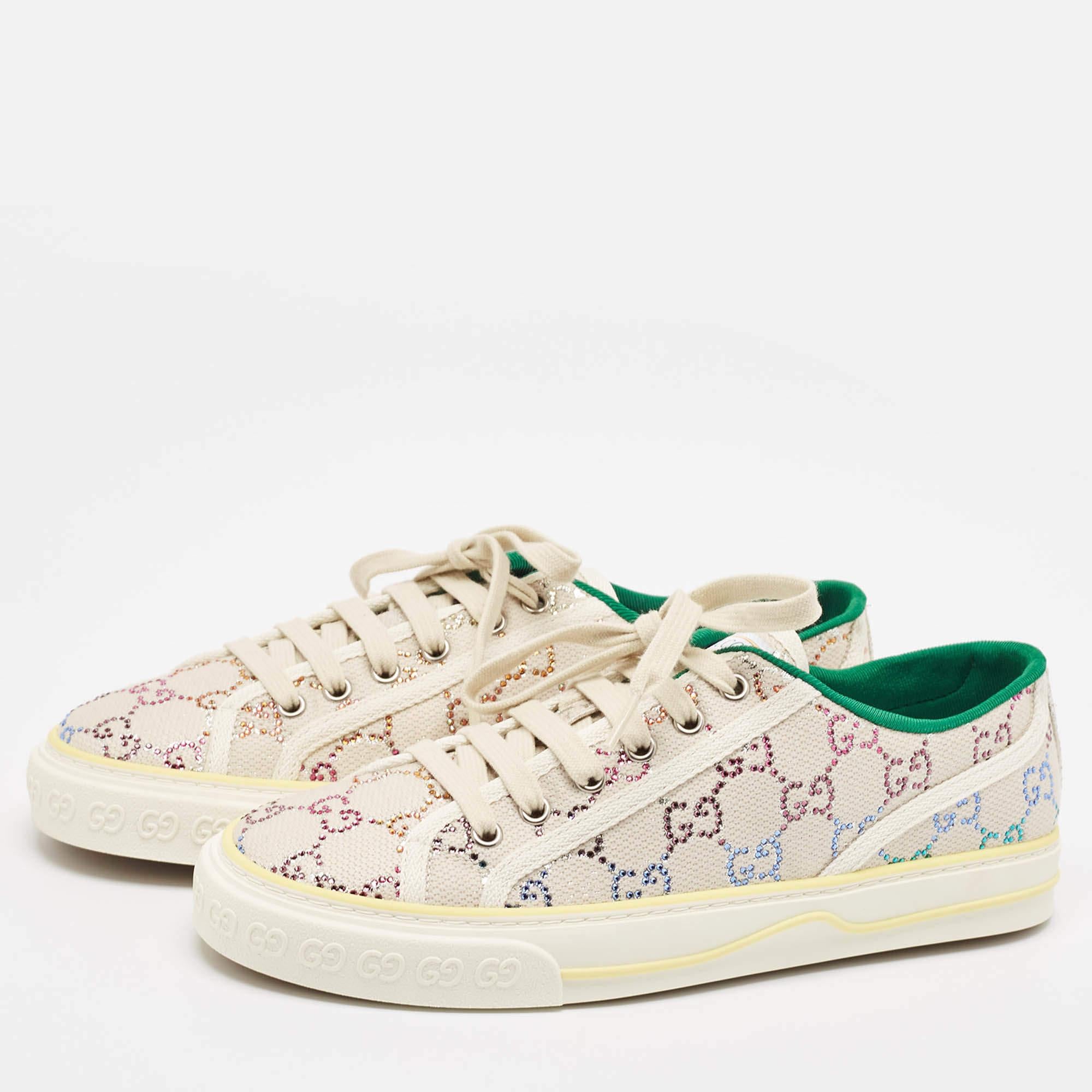 Coming in a classic silhouette these designer sneakers are a seamless combination of luxury comfort and style. These sneakers are designed with signature details and comfortable insoles.
