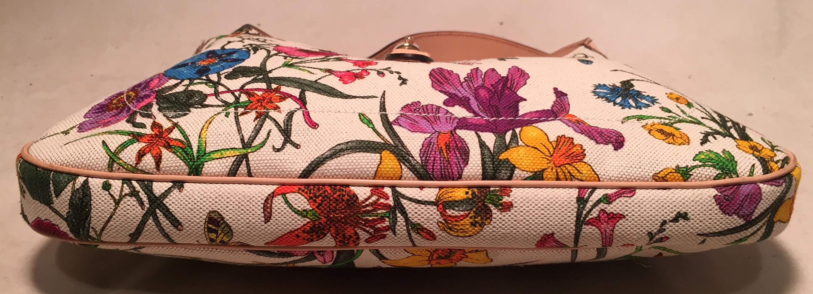 Gucci Multicolor Floral Print Canvas Jackie Shoulder Bag In Excellent Condition In Philadelphia, PA