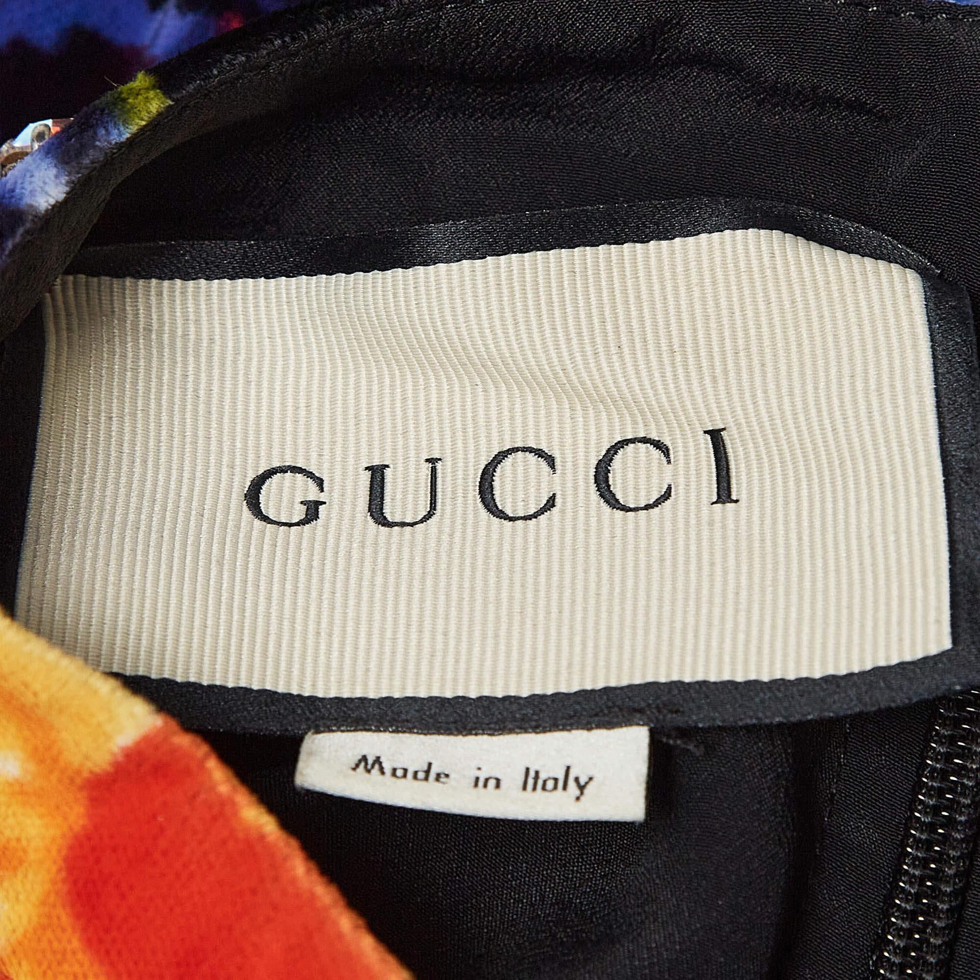 Mini-robe Gucci imprimée florale multicolore cloutée avec nœud en velours S Excellent état - En vente à Dubai, Al Qouz 2