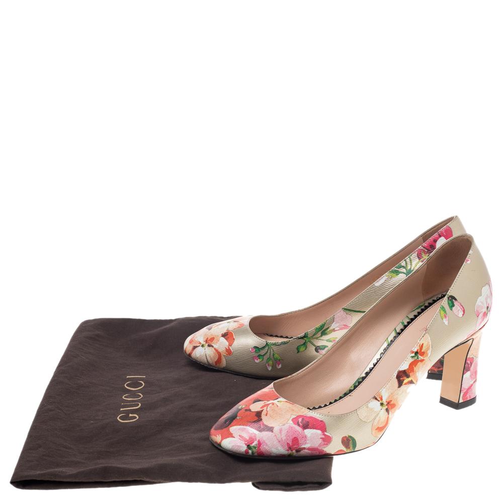 Women's Gucci Multicolor Floral Printed Leather Blooms Pumps Size 38
