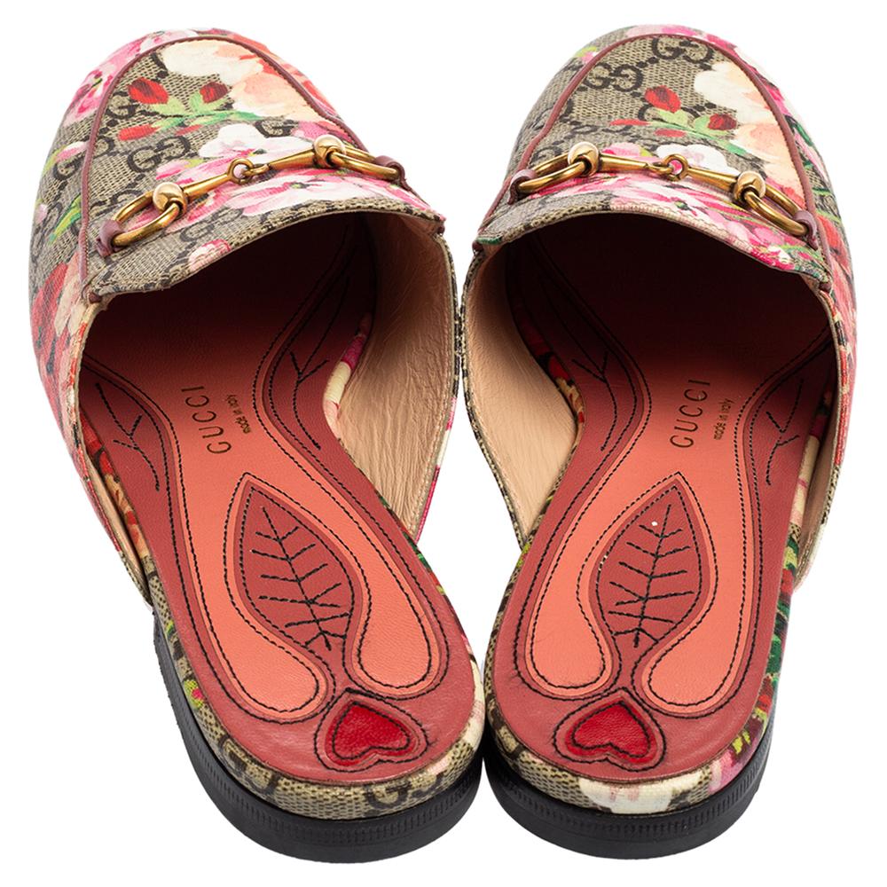 Gucci first launched the Princetown style as part of their Fall Winter 2015 collection and it lit up a trend that refuses to die down. This pair here has been crafted in Italy and is made of GG canvas with a Blooms print. They feature round toes and
