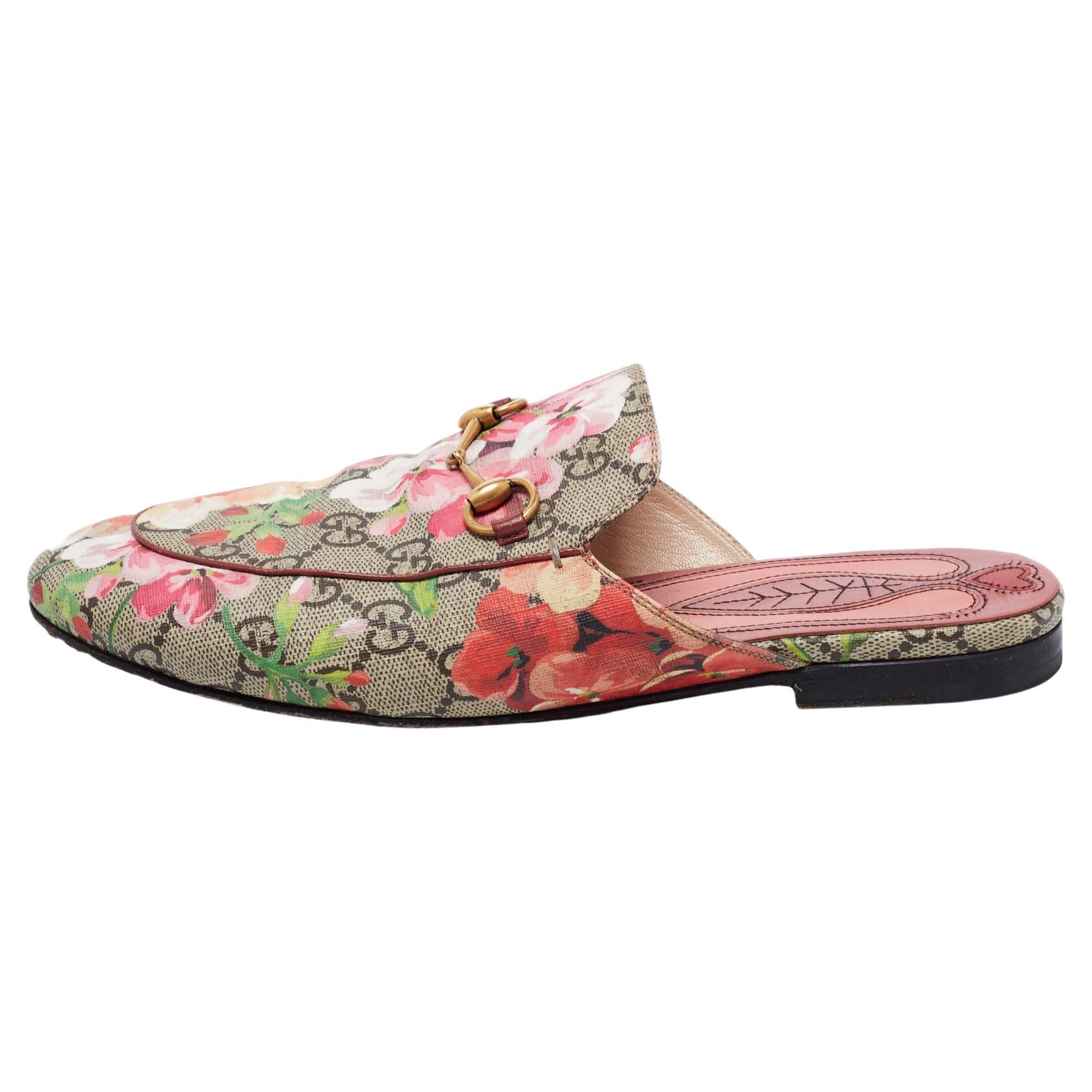 Gucci Multicolor GG Supreme Bloom Canvas Princetown Horsebit Mules Size 38.5