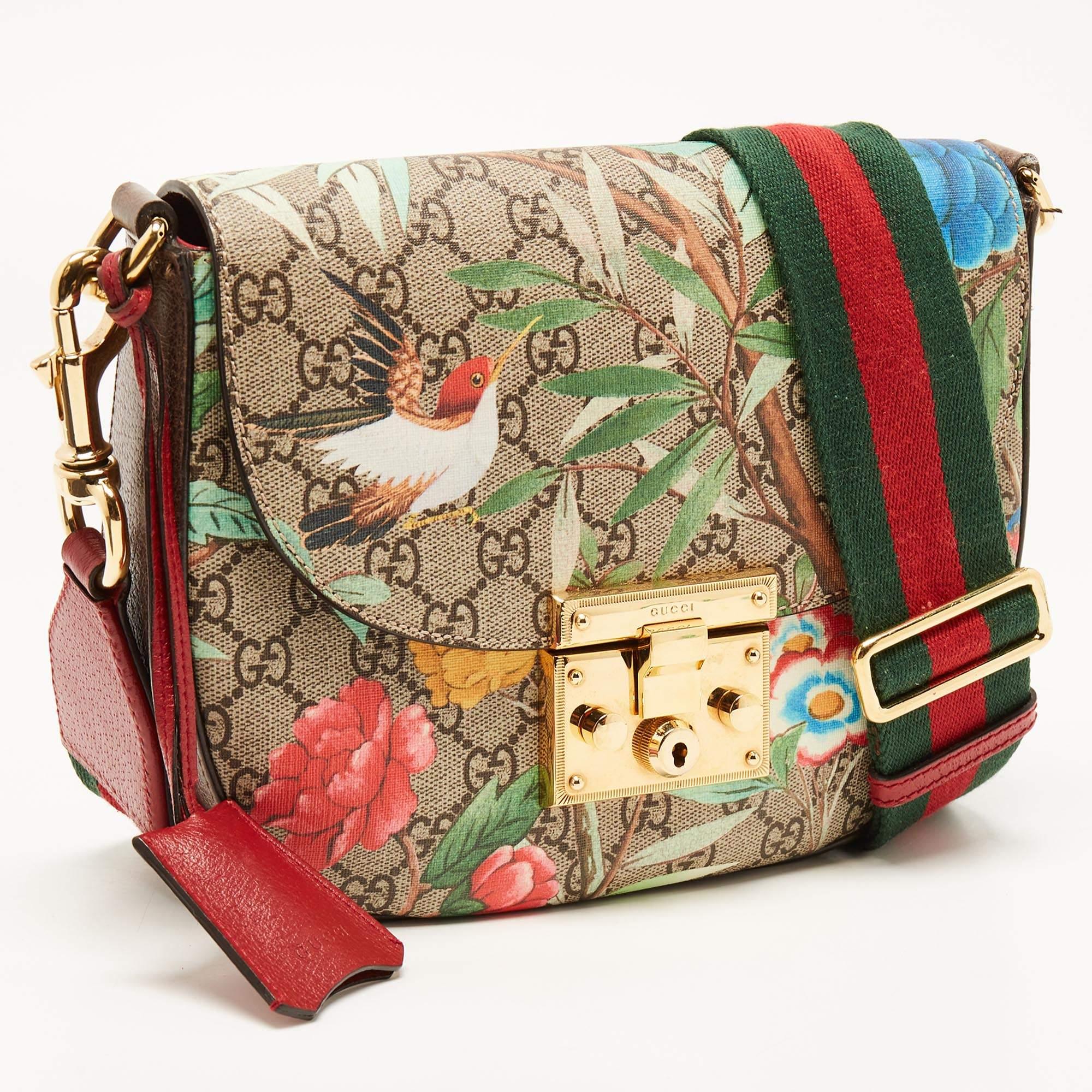 Gucci Multicolor GG Supreme Canvas Tian Padlock Messenger Bag In Good Condition In Dubai, Al Qouz 2