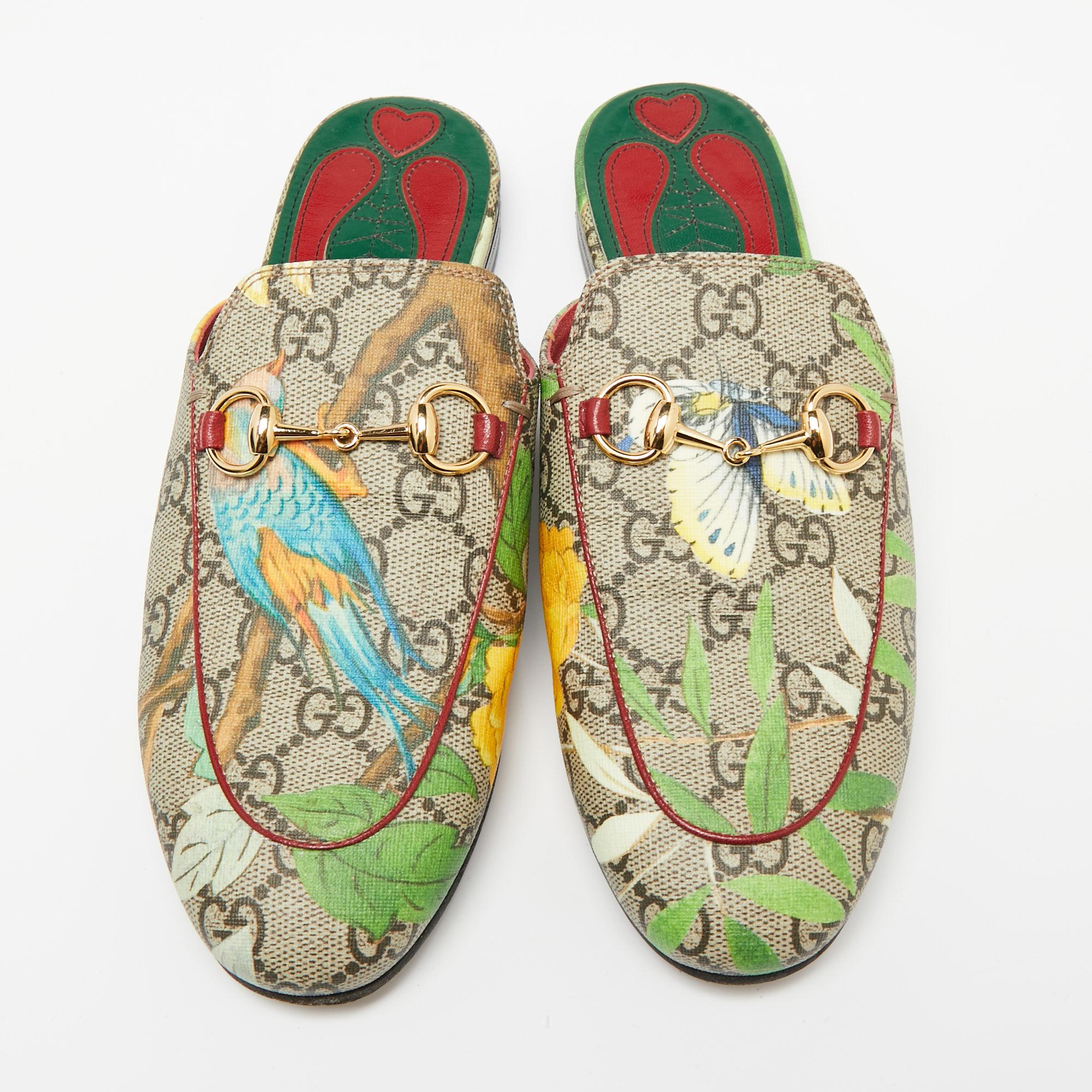 First introduced as part of Gucci's Fall Winter 2015 collection, the Princetown mules are an absolute favorite worldwide and have been worn by countless celebrities. These mules have been designed in the signature GG Supreme canvas and detailed with