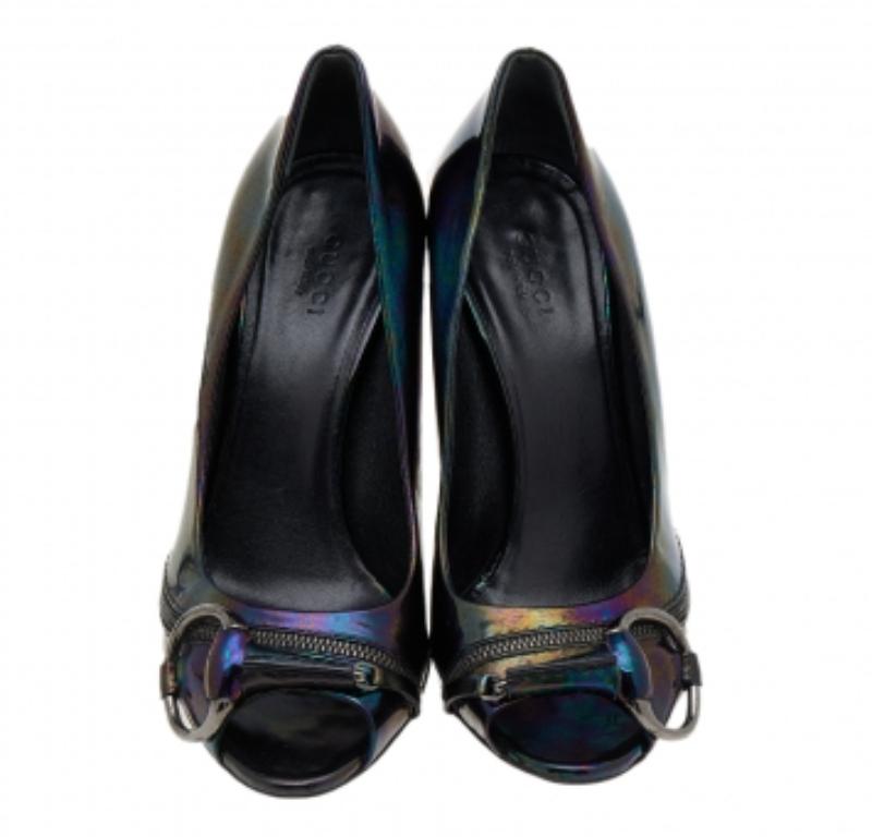 Black Gucci Multicolor Iridescent Patent Leather Horsebit Peep Toe Pumps Size 37.5 For Sale