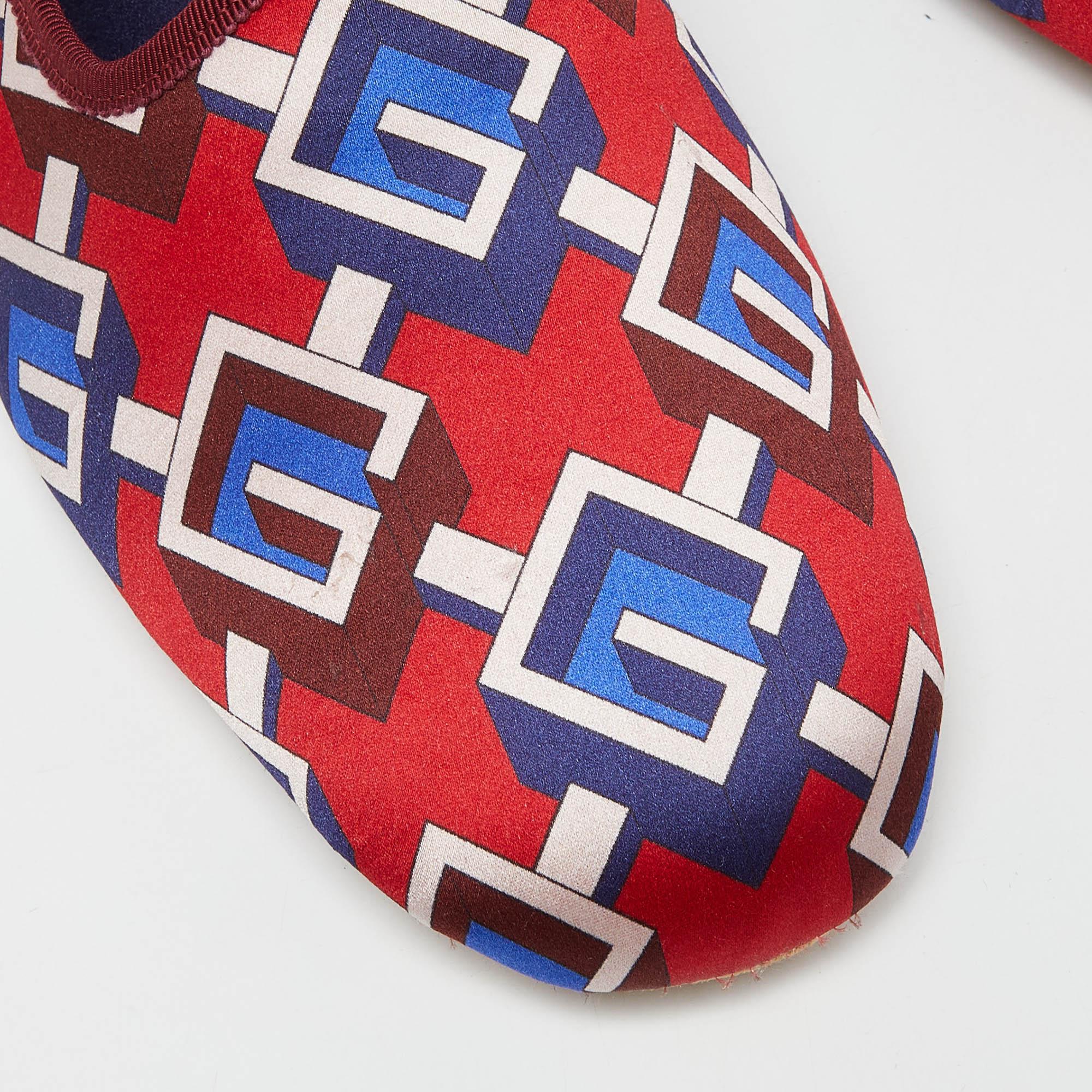 Gucci - Slippers de smoking en satin imprimé G isométrique multicolore, taille 44 2