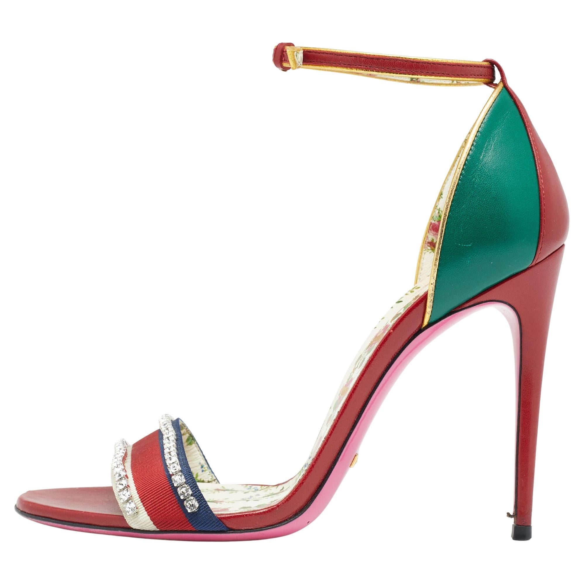 Schijn overal Dertig Gucci Multicolor Leather Ilse Crystal Embellished Sandals Size 39.5 For Sale  at 1stDibs