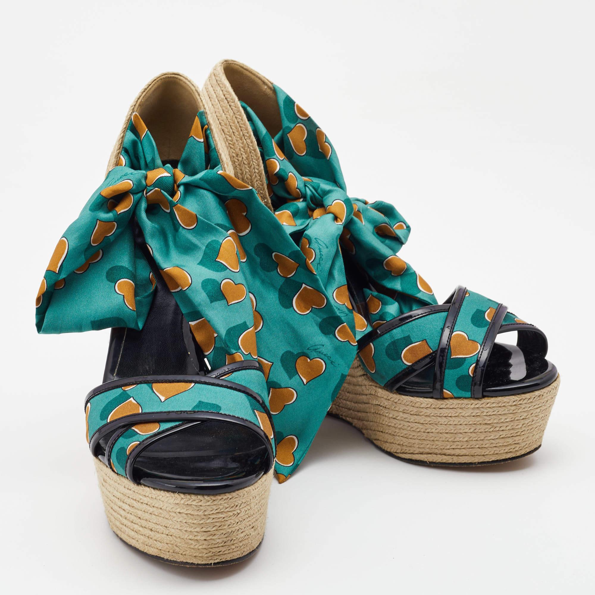 Women's Gucci Multicolor Printed Fabric and Patent Espadrille Ankle Wrap Sandals Size 41 For Sale