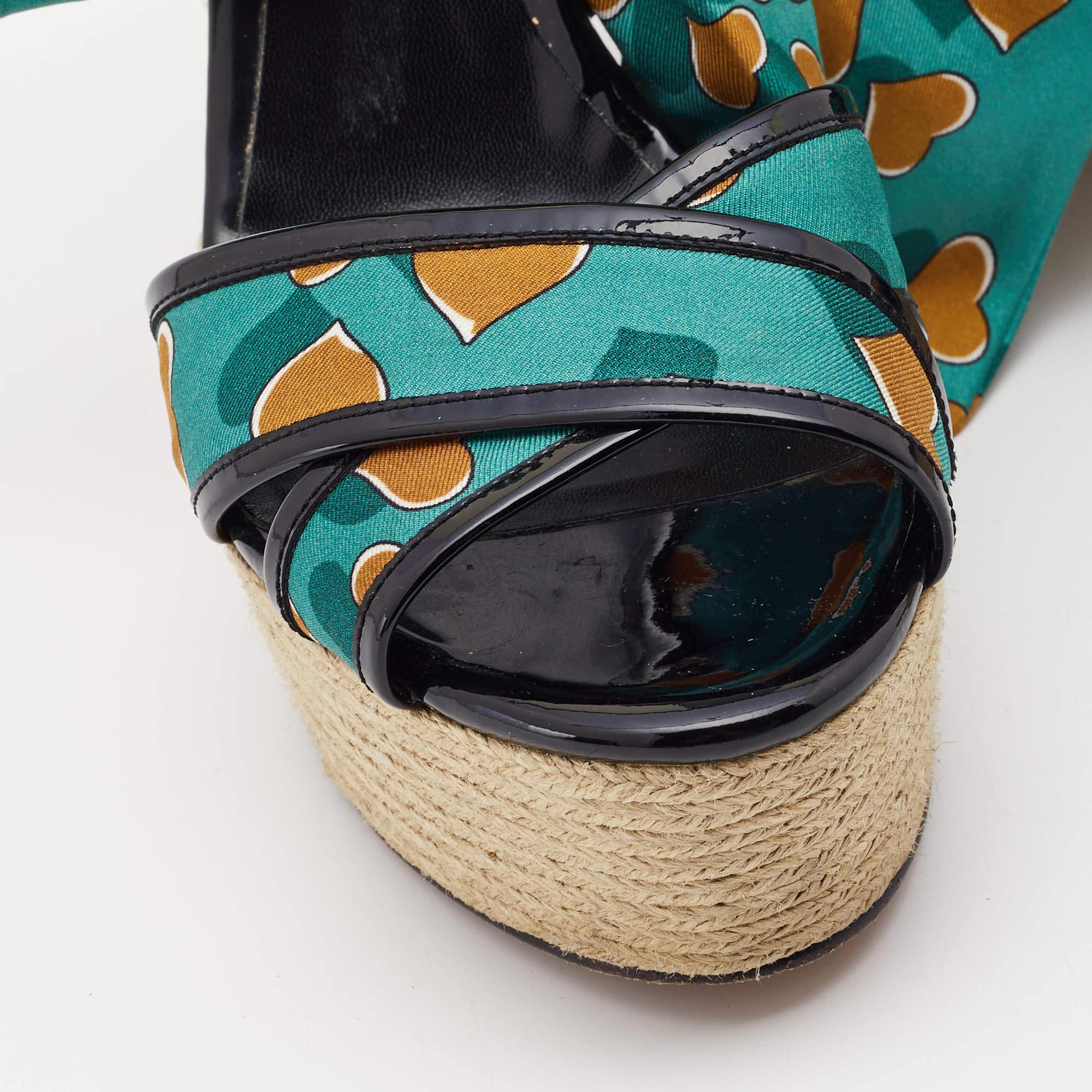 Gucci Multicolor Printed Fabric and Patent Espadrille Ankle Wrap Sandals Size 41 For Sale 4