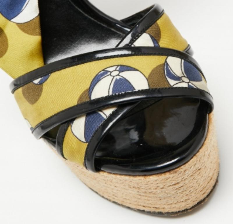 Women's Gucci Multicolor Printed Silk and Jute Scarf Ankle Wrap Wedge Sandals Size 39 For Sale