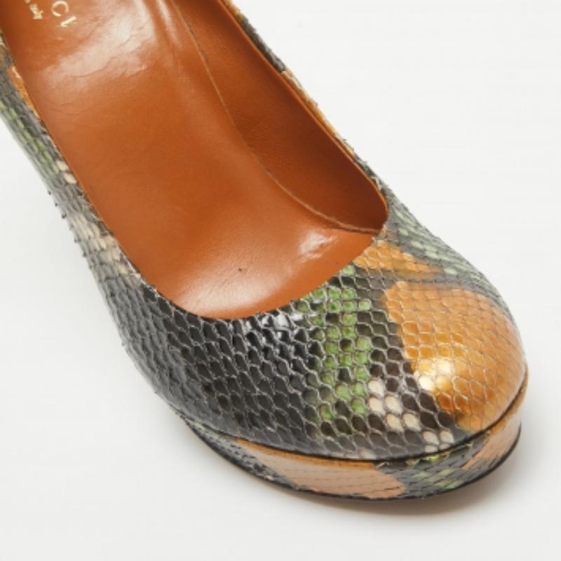 Brown Gucci Multicolor Python Betty Platform Pumps Size 38 For Sale