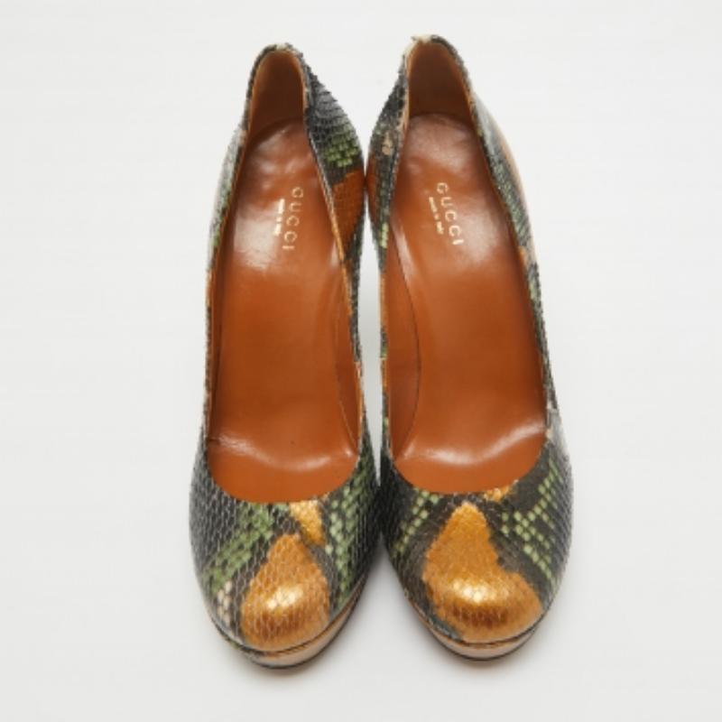 Gucci Multicolor Python Betty Platform Pumps Size 38 For Sale 4