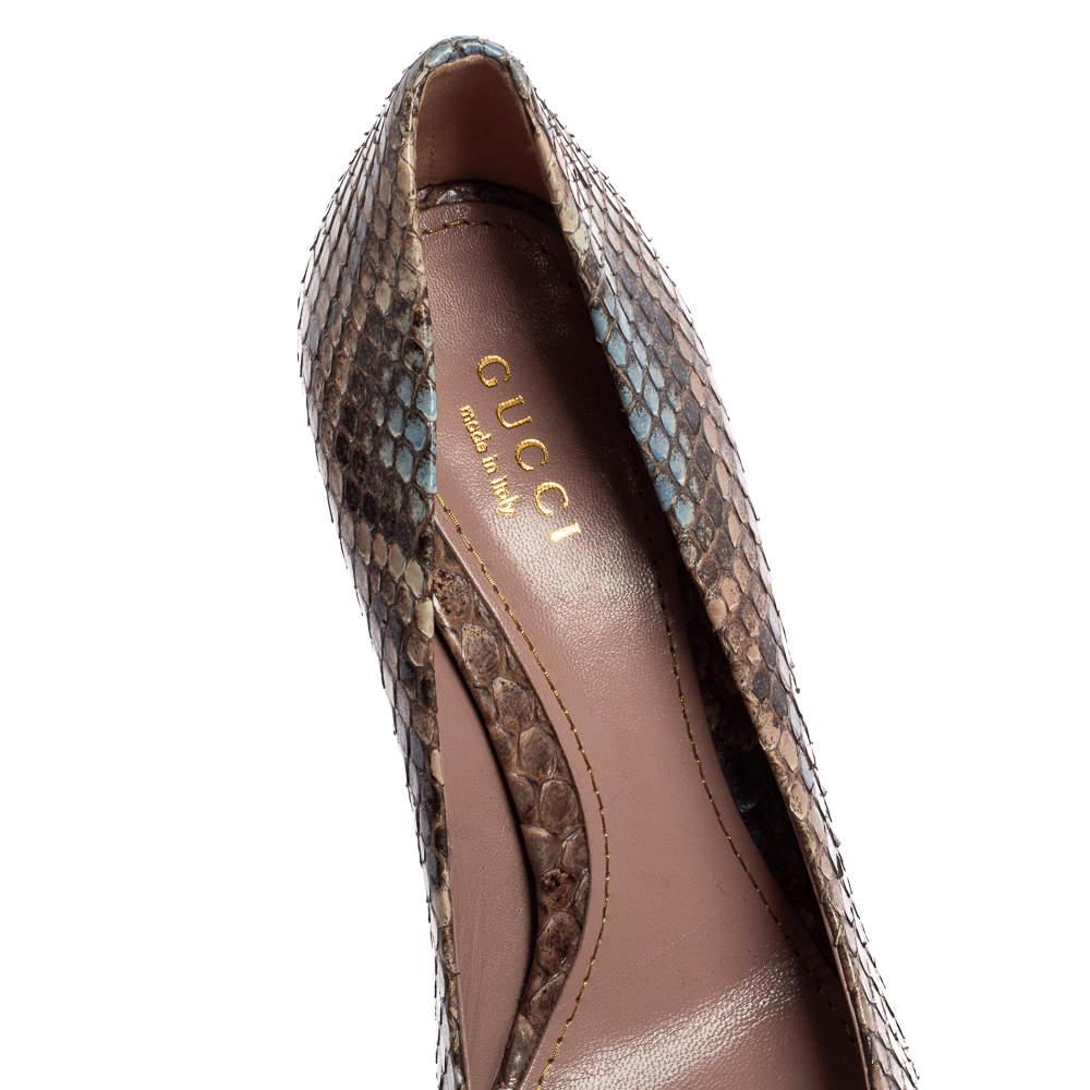 Women's Gucci Multicolor Python Leather Peep Toe Platform Pumps Size 36.5 For Sale