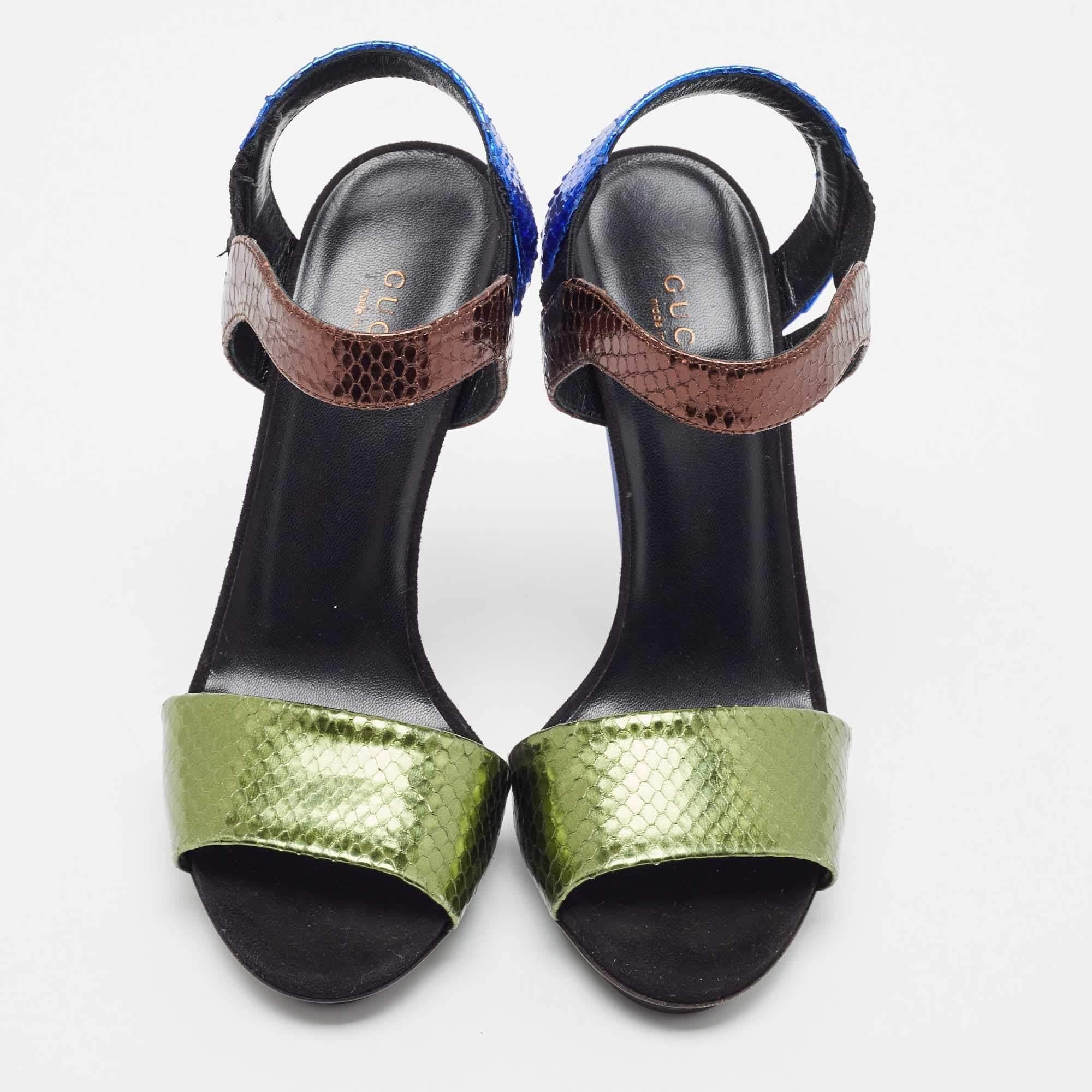 Mehrfarbige Python Liberty Sandalen mit offener Zehe und Knöchelriemen Größe 37,5 von Gucci Damen im Angebot
