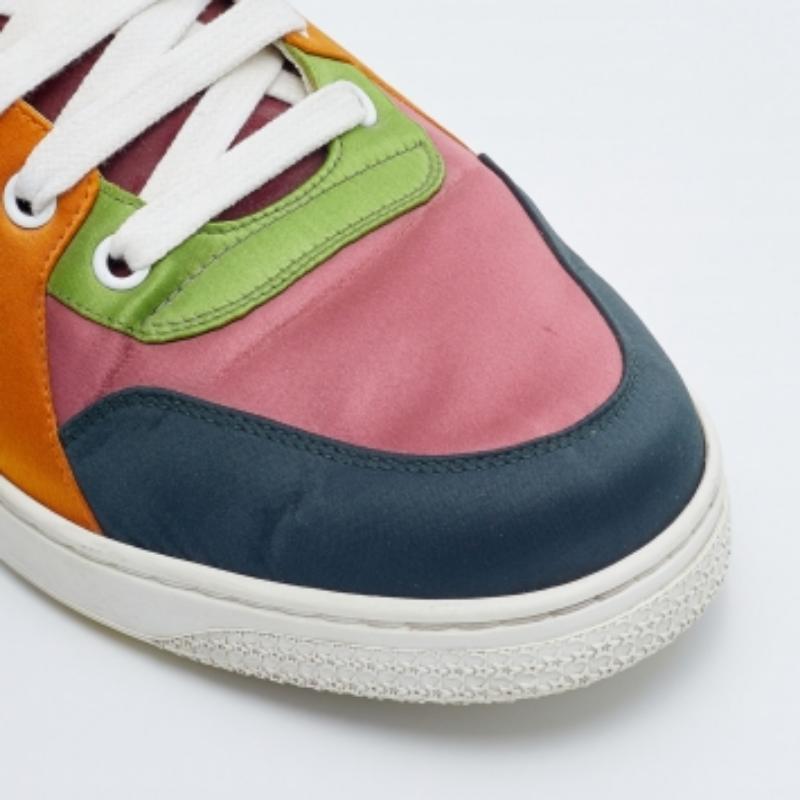 Gucci Mehrfarbige Coda High Top-Turnschuhe aus Satin Größe 43 im Zustand „Gut“ im Angebot in Dubai, Al Qouz 2