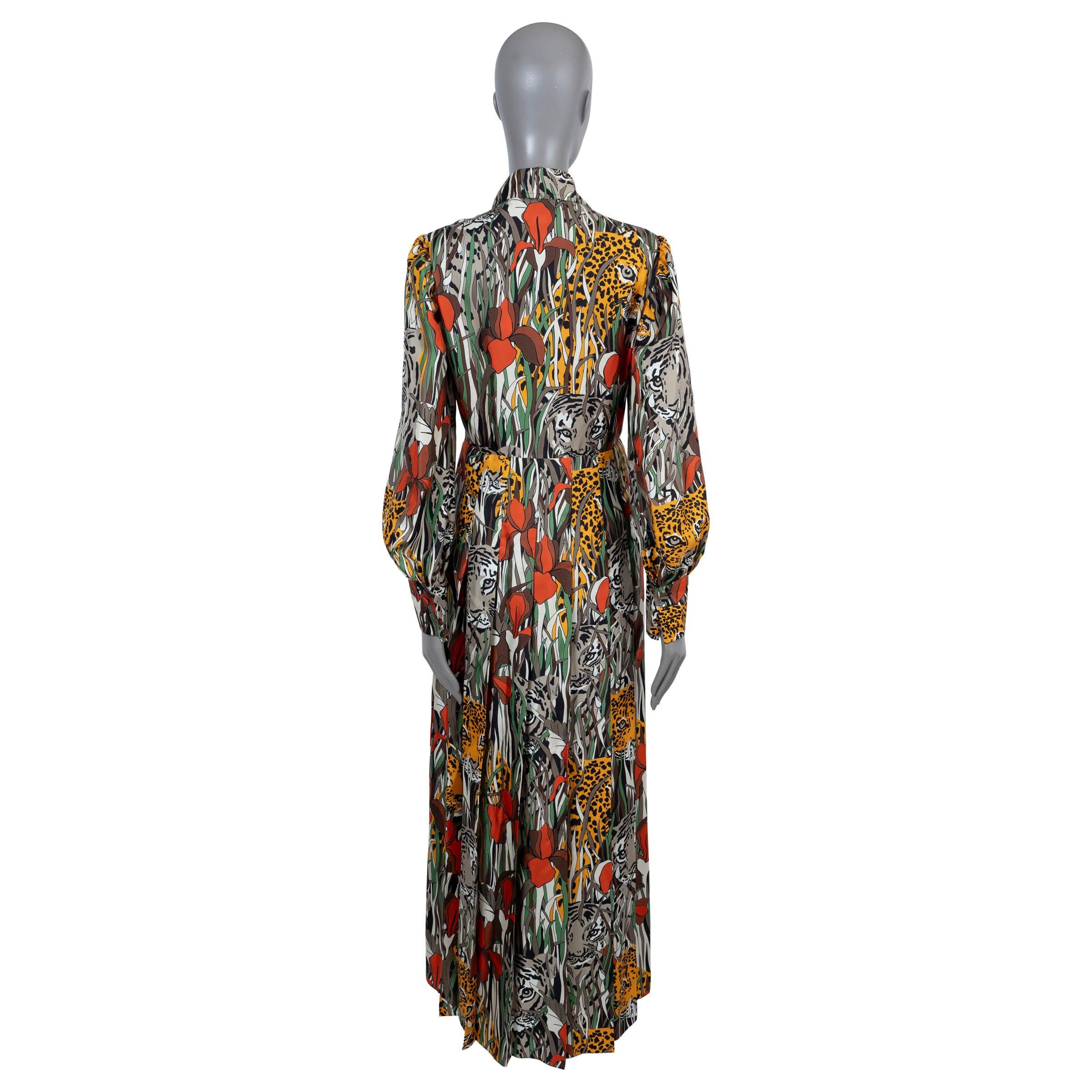 Gray GUCCI multicolor silk 2019 FELINE GARDEN MAXI Dress 42 M For Sale