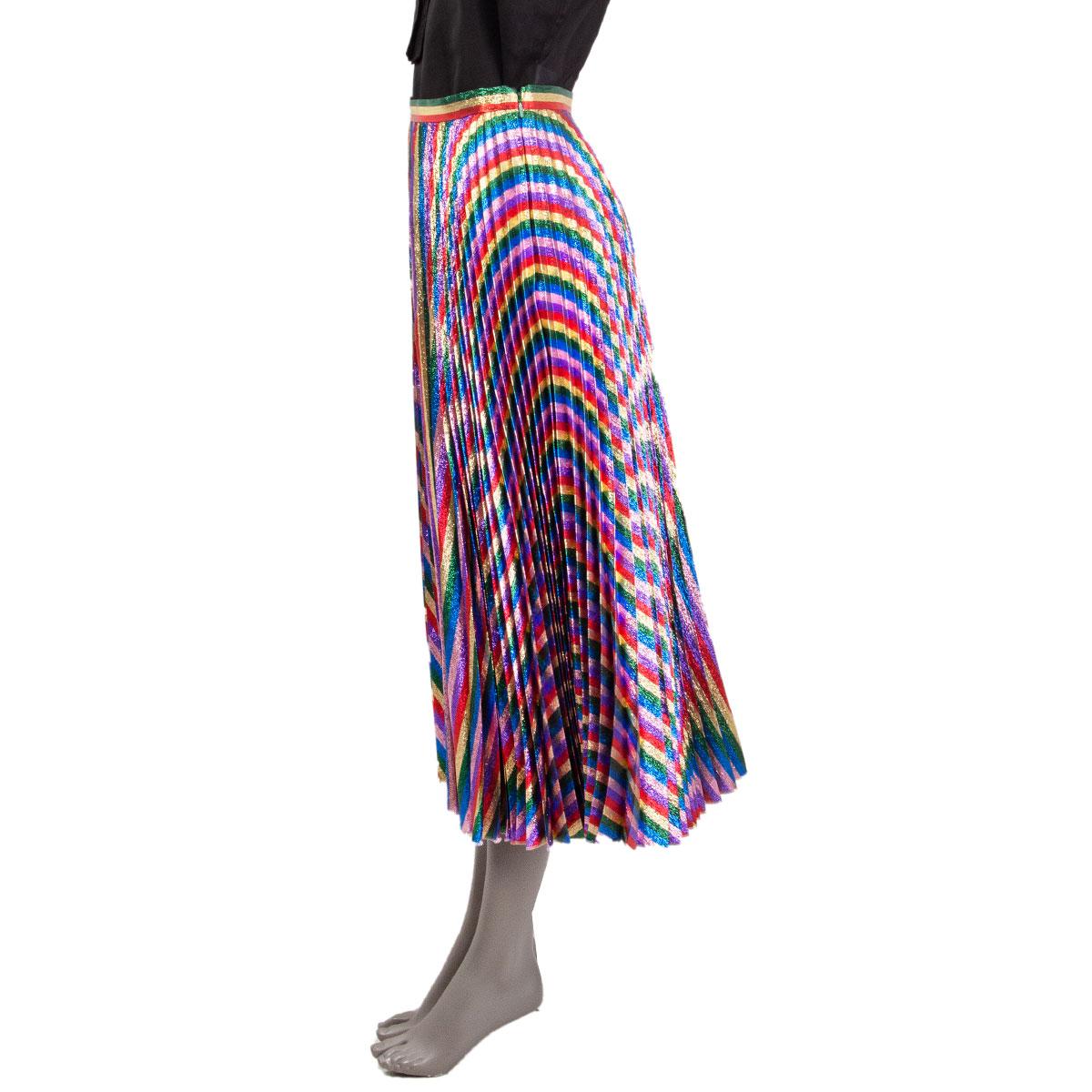 100% authentic Gucci plisse lurex high waisted skirt in multicolor polyester (54%) and silk (46%) (missing content tag). Closes with a concealed zipper on the side. Unlined. Has been worn and is in excellent condition.

Tag Size	Missing Tag