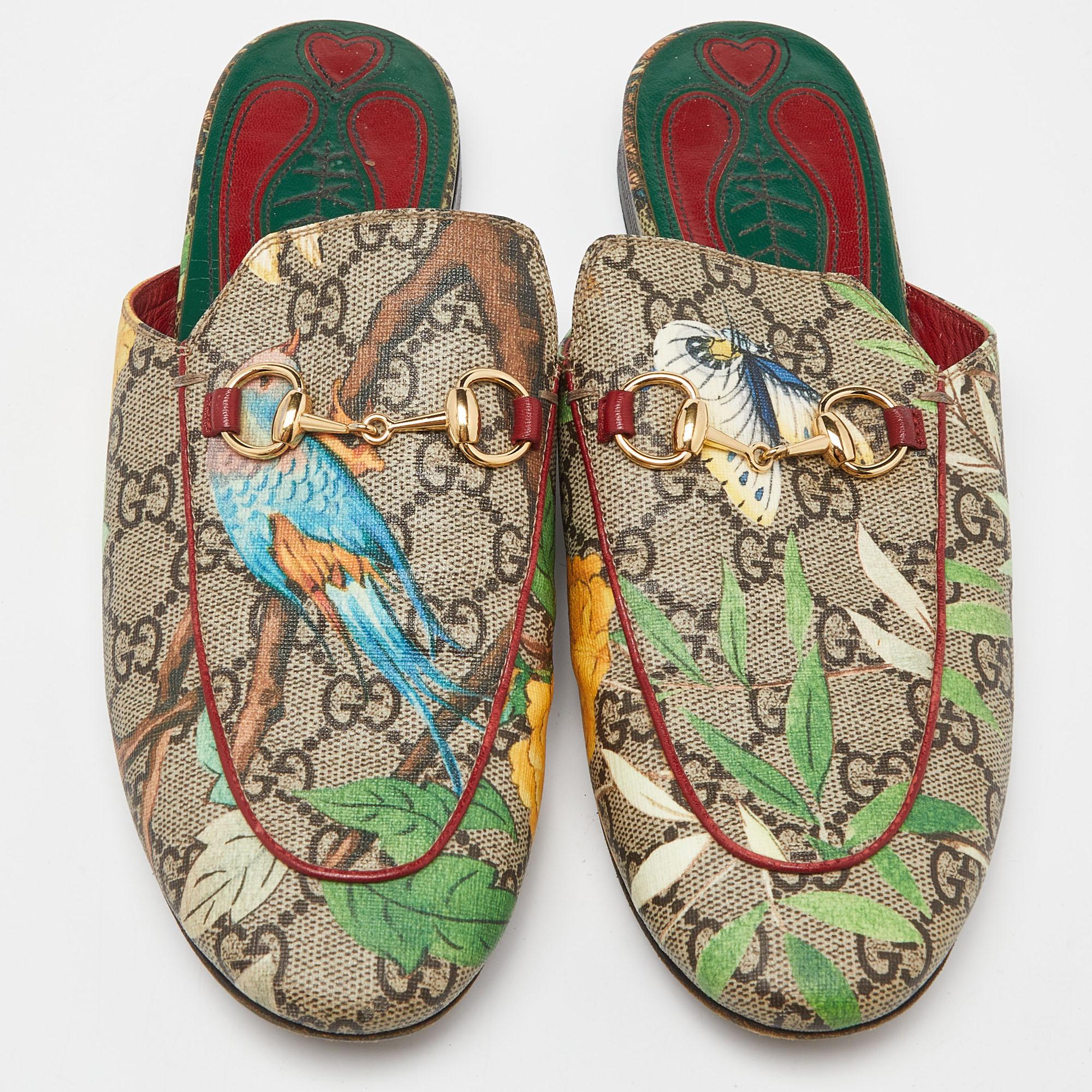 These Gucci Princetown mules signify luxury and practicality. An ultimate favorite of style enthusiasts, its silhouette gets a luxe update with the Horsebit motif on the uppers, and its charm is enhanced with Tian print.

Includes
Original Dustbag