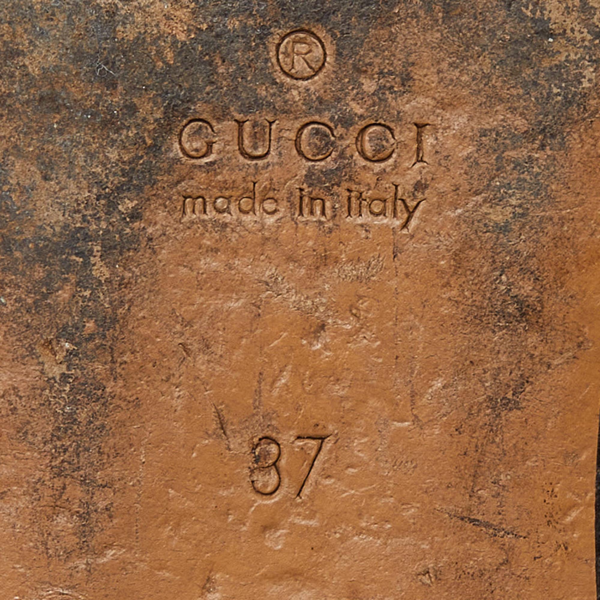 Mules Gucci imprimé Tian multicolore GG Supreme Canvas Princetown Horsebit Taille 37 en vente 3