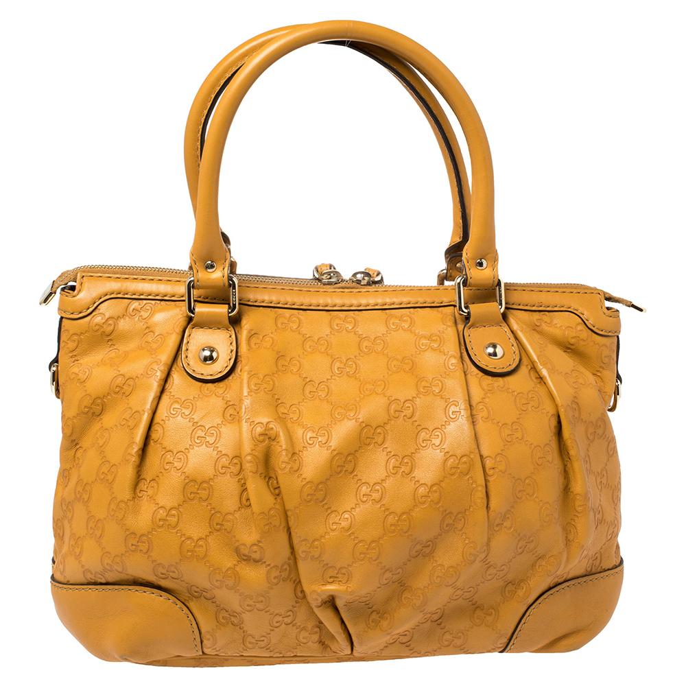 The Sukey is one of the best-selling designs from Gucci and we believe you deserve to have one too. Crafted from Guccissima leather and equipped with a spacious interior, this bag is ideal for you and will work perfectly with any outfit. It is