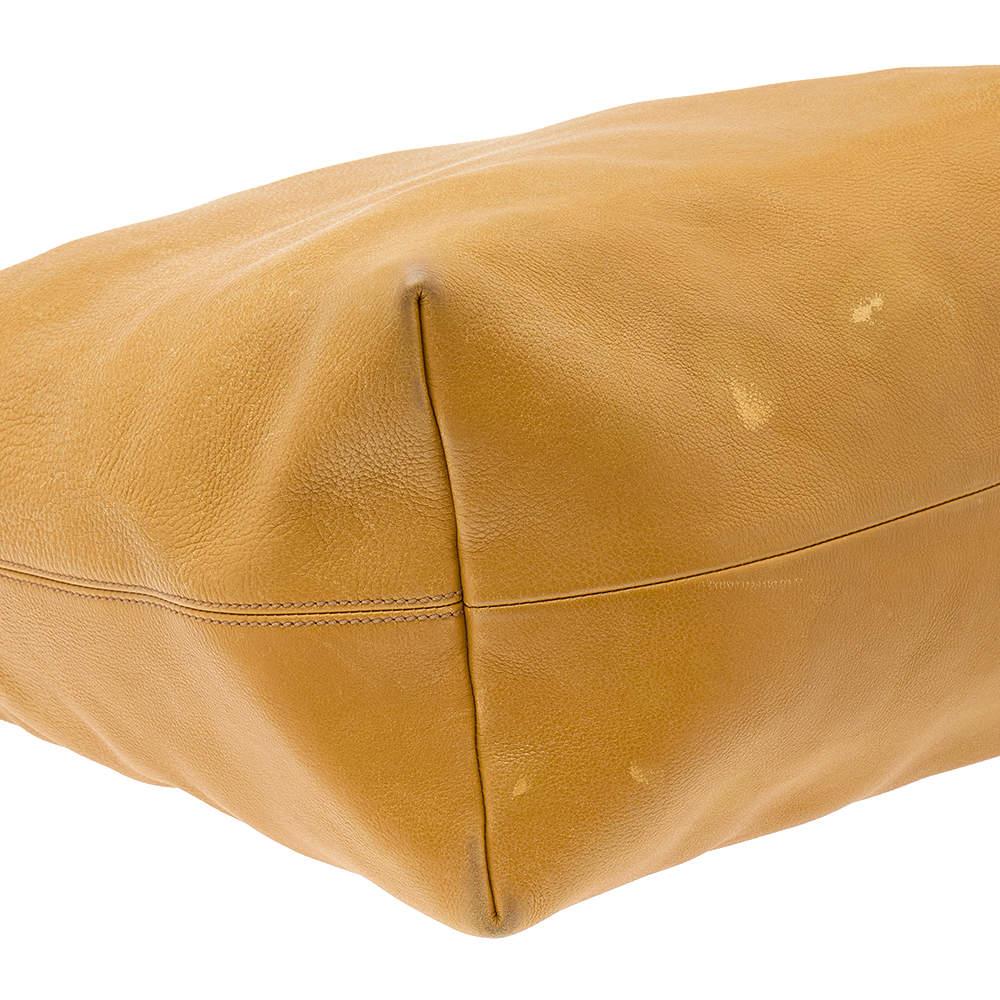 Gucci - Grand sac à main en cuir moutarde « Icon Bit » en vente 1
