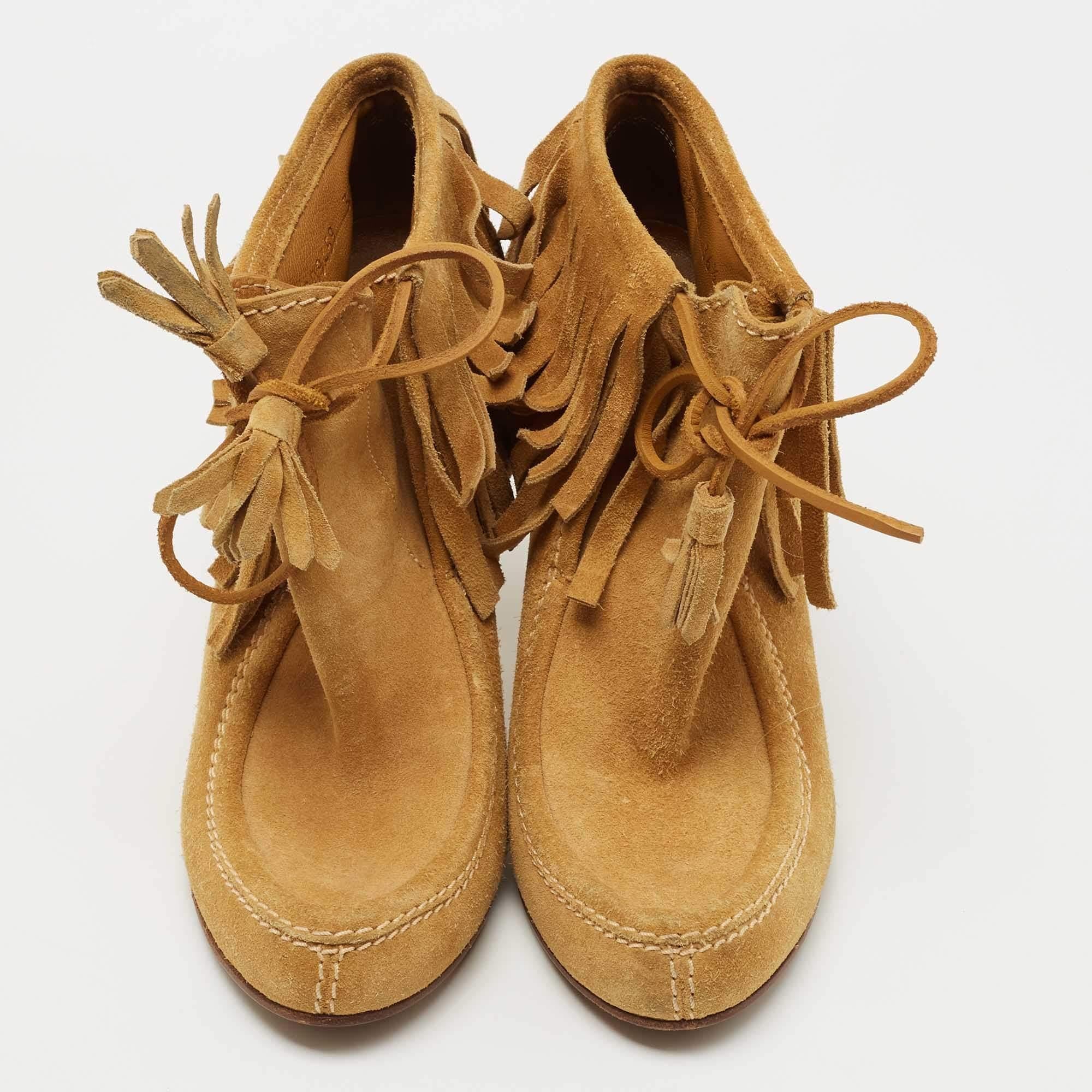 Gucci Senf Wildleder Fransen Stiefeletten in Knöchellänge Größe 36,5 (Braun)
