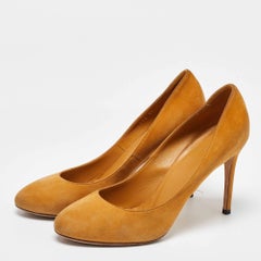 Gucci Mustard Yellow Suede Round Toe Pumps Size 39