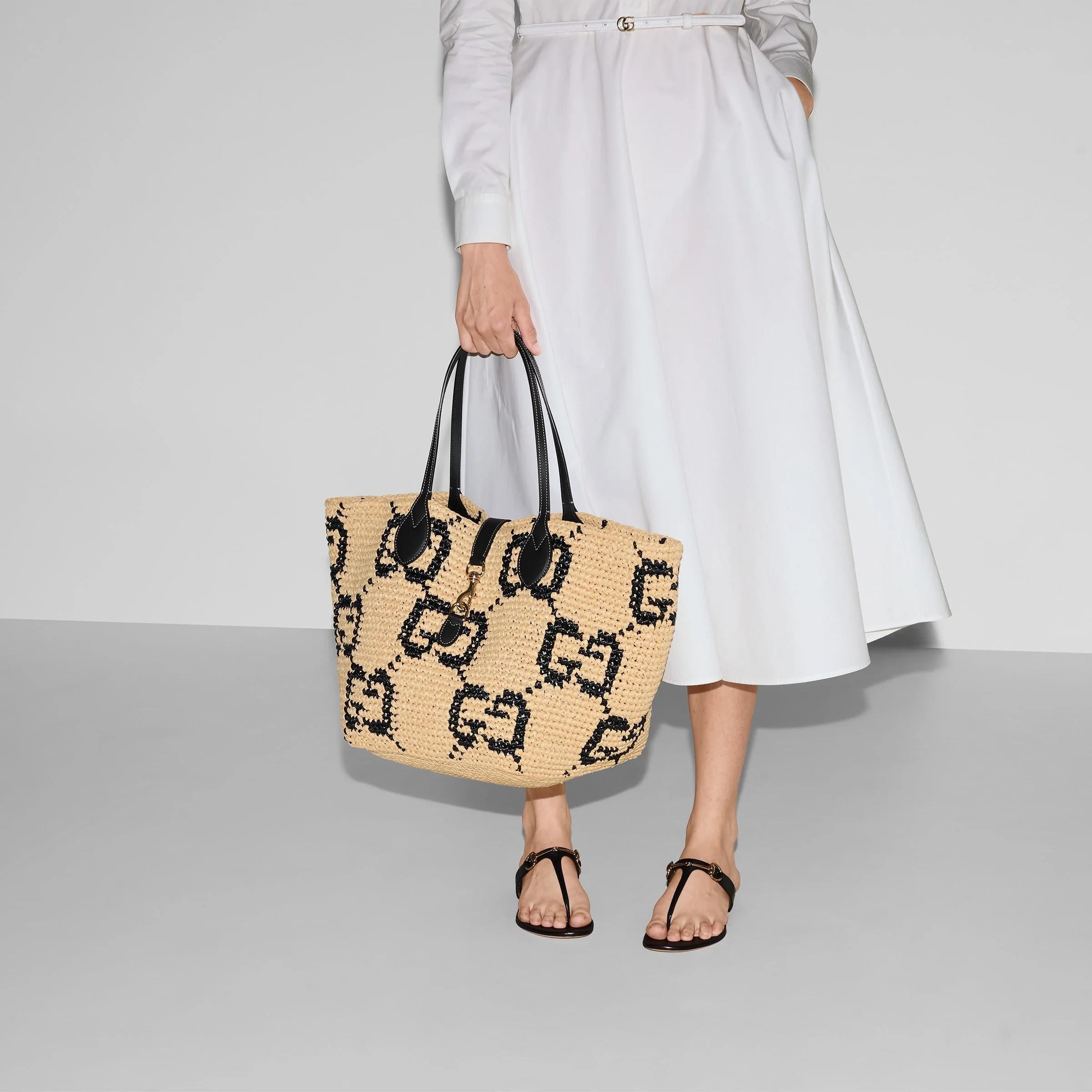 GUCCI natural & black 2025 GG WOVEN MEDIUM TOTE Bag For Sale 5