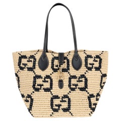 GUCCI natural & black 2025 GG WOVEN MEDIUM TOTE Bag