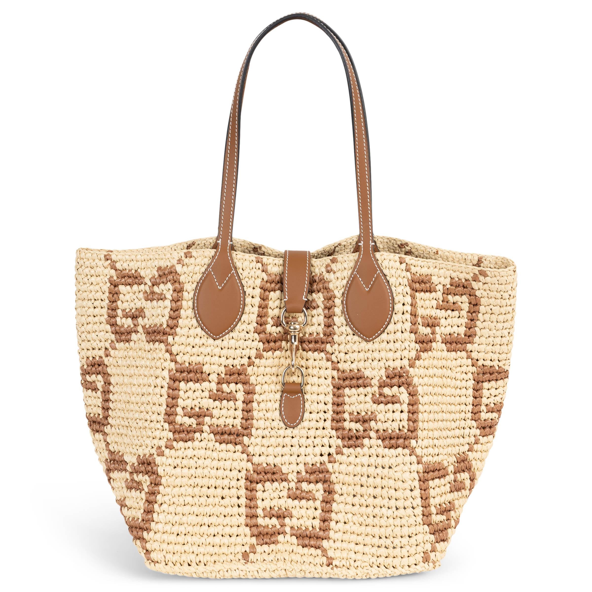 Gucci Borsa TOTE MEDIUM GG WOVEN naturale e marrone 2025 in vendita
